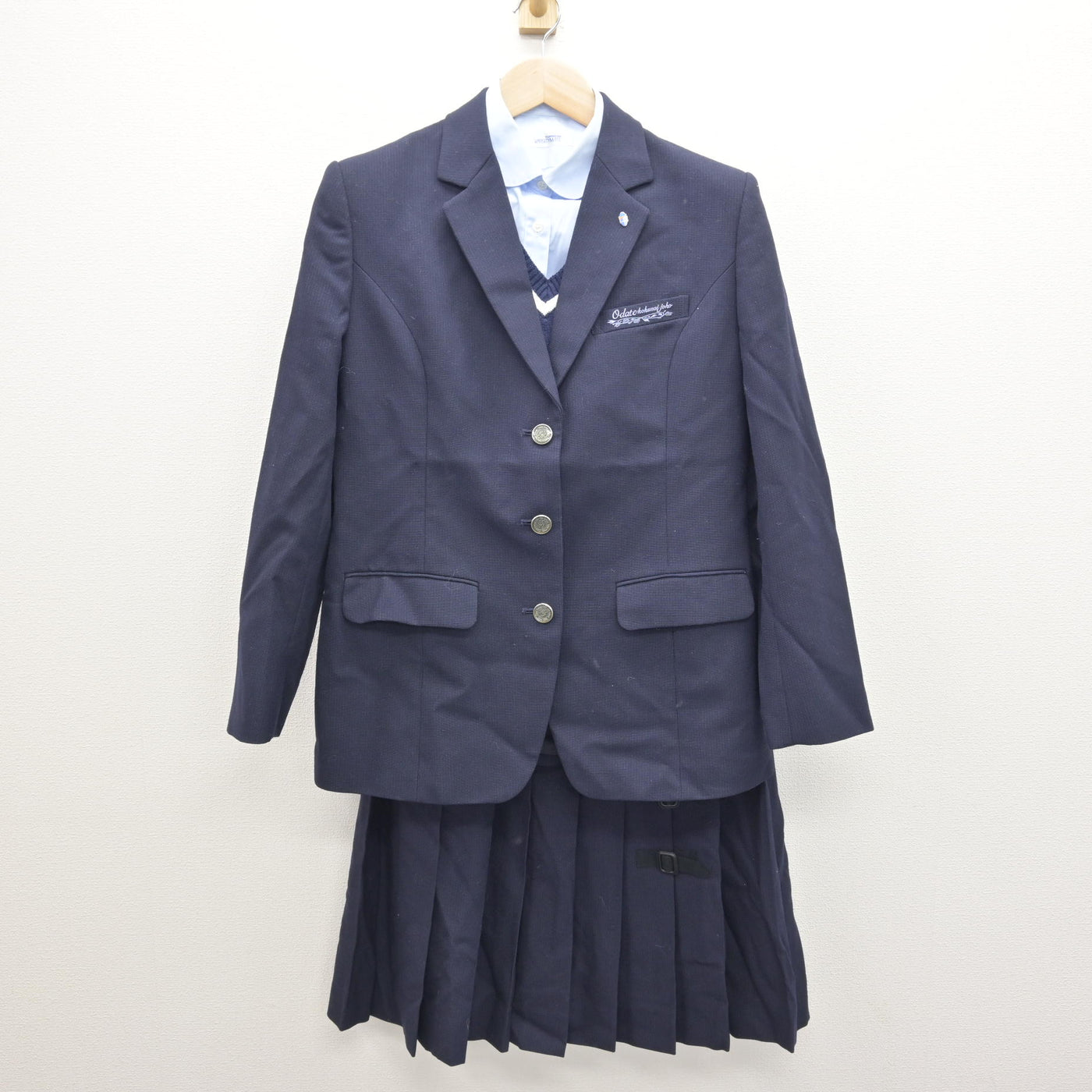 【中古】秋田県 大館国際情報学院高等学校 女子制服 5点 (ブレザー・ニットベスト・ブラウス・スカート) sf120519
