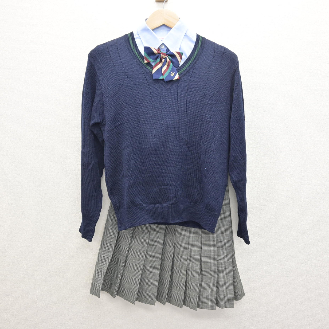 【中古】神奈川県 横浜創英高等学校 女子制服 5点 (ブレザー・ニット・シャツ・スカート) sf120526