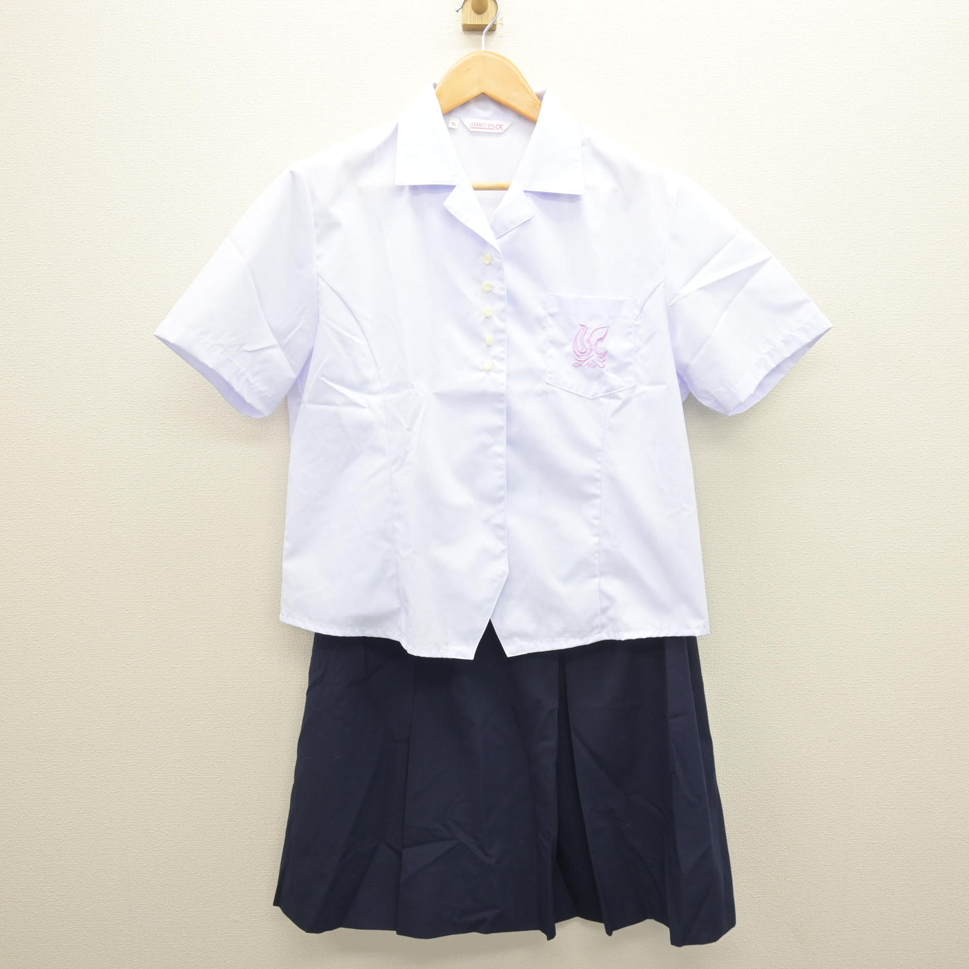 【中古】奈良県 奈良県立高田高等学校 女子制服 2点 (シャツ・スカート) sf120530
