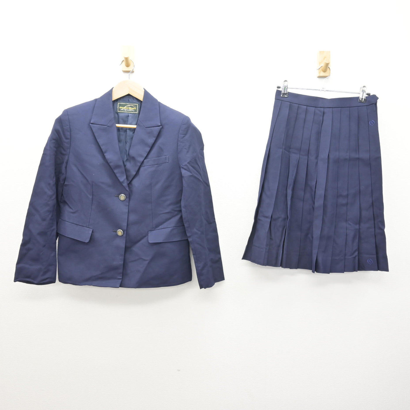 【中古】埼玉県 大宮高等学校 女子制服 3点 (ブレザー・スカート) sf120534