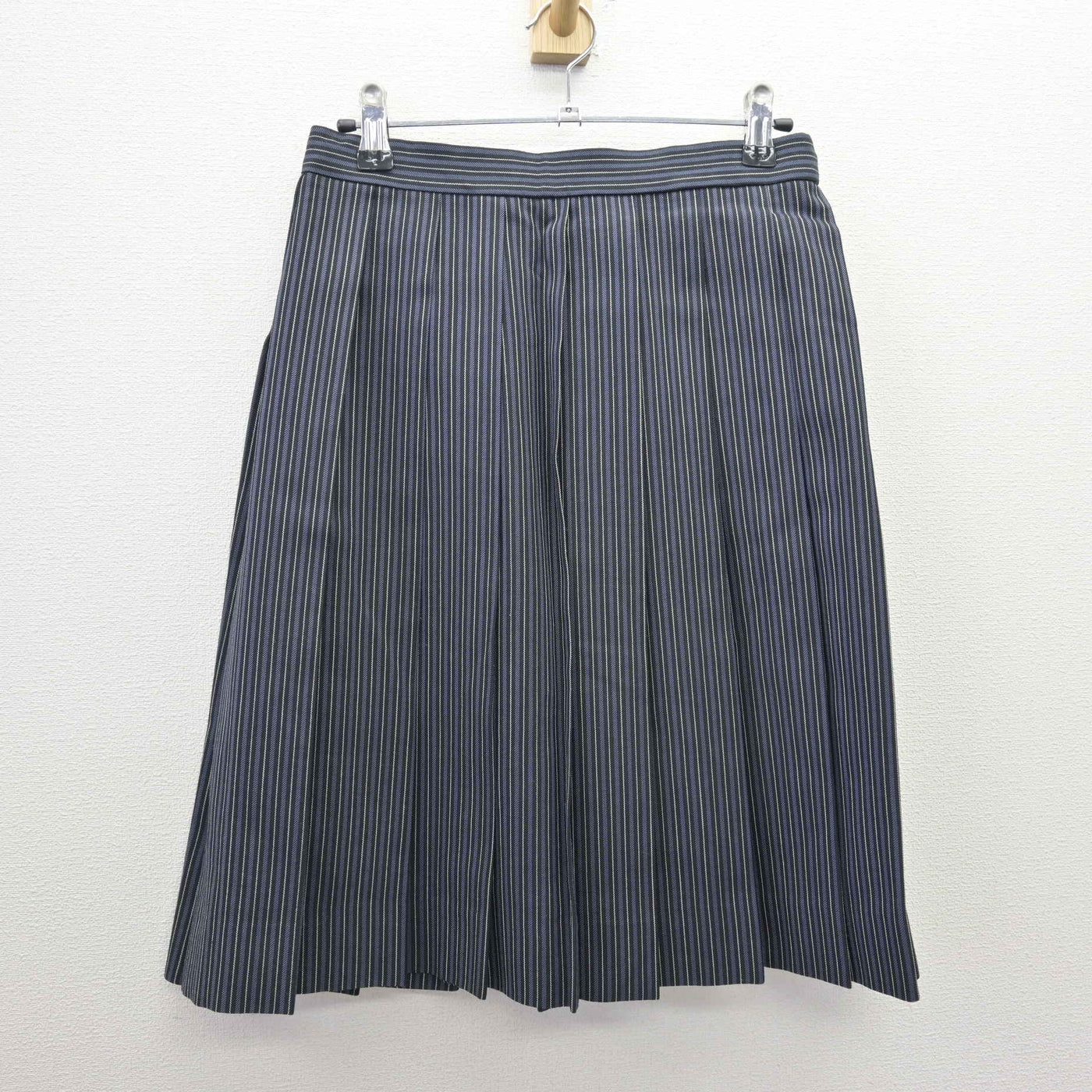 【中古】茨城県 愛国学園大学附属龍ヶ崎高等学校/旧制服 女子制服 3点 (ブレザー・ベスト・スカート) sf120549