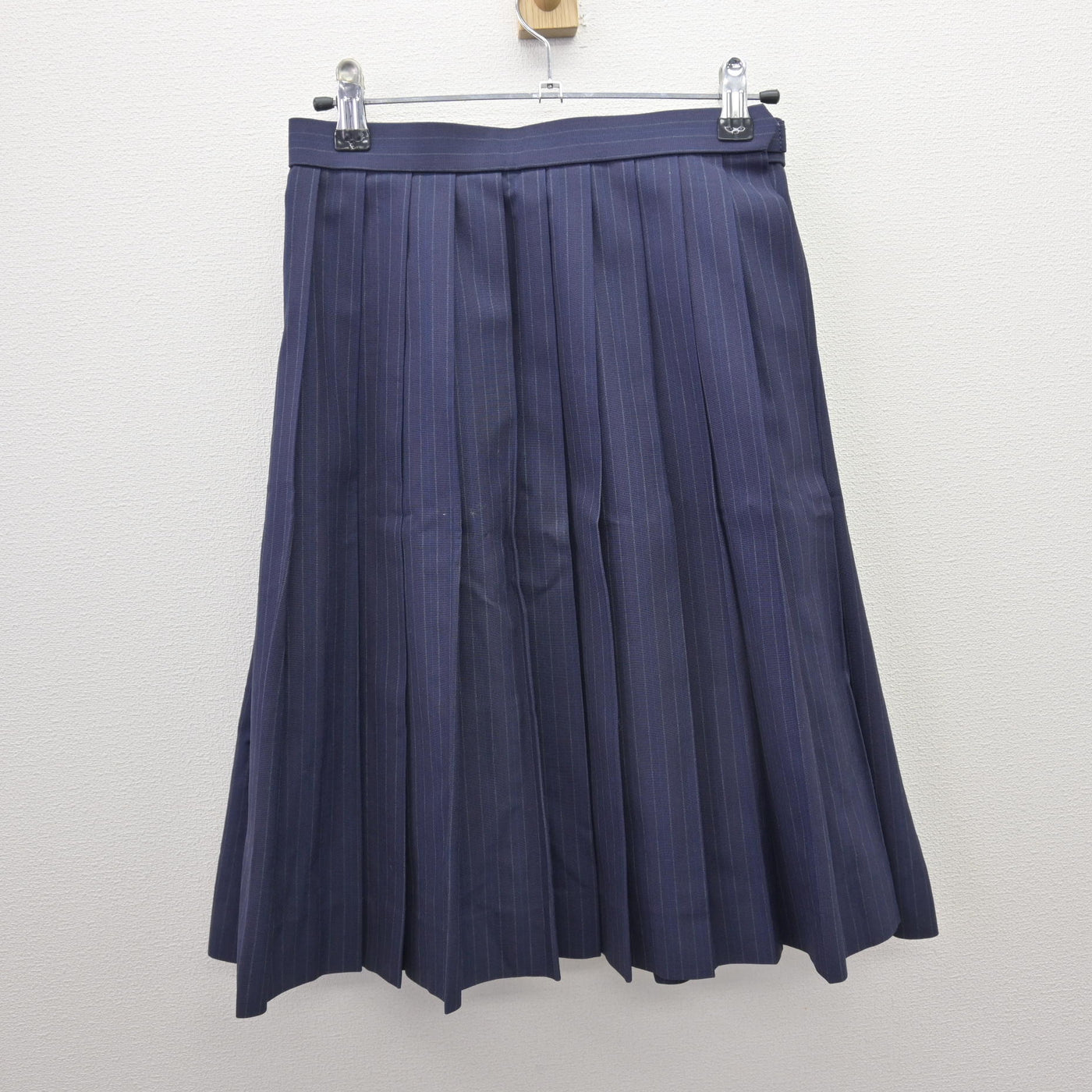 【中古】愛知県 藤ノ花女子高等学校 女子制服 2点 (セーラー服・スカート) sf120565