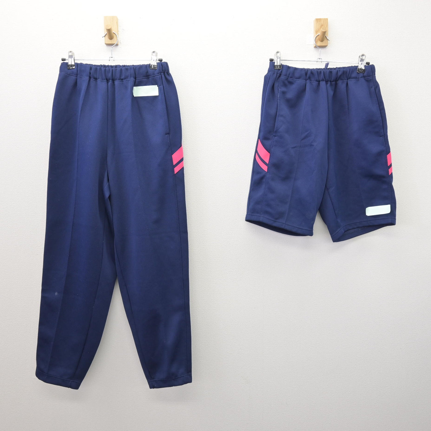 【中古】愛知県 藤ノ花女子高等学校 女子制服 3点 (ジャージ 上・ジャージ 下・体操服 下) sf120567