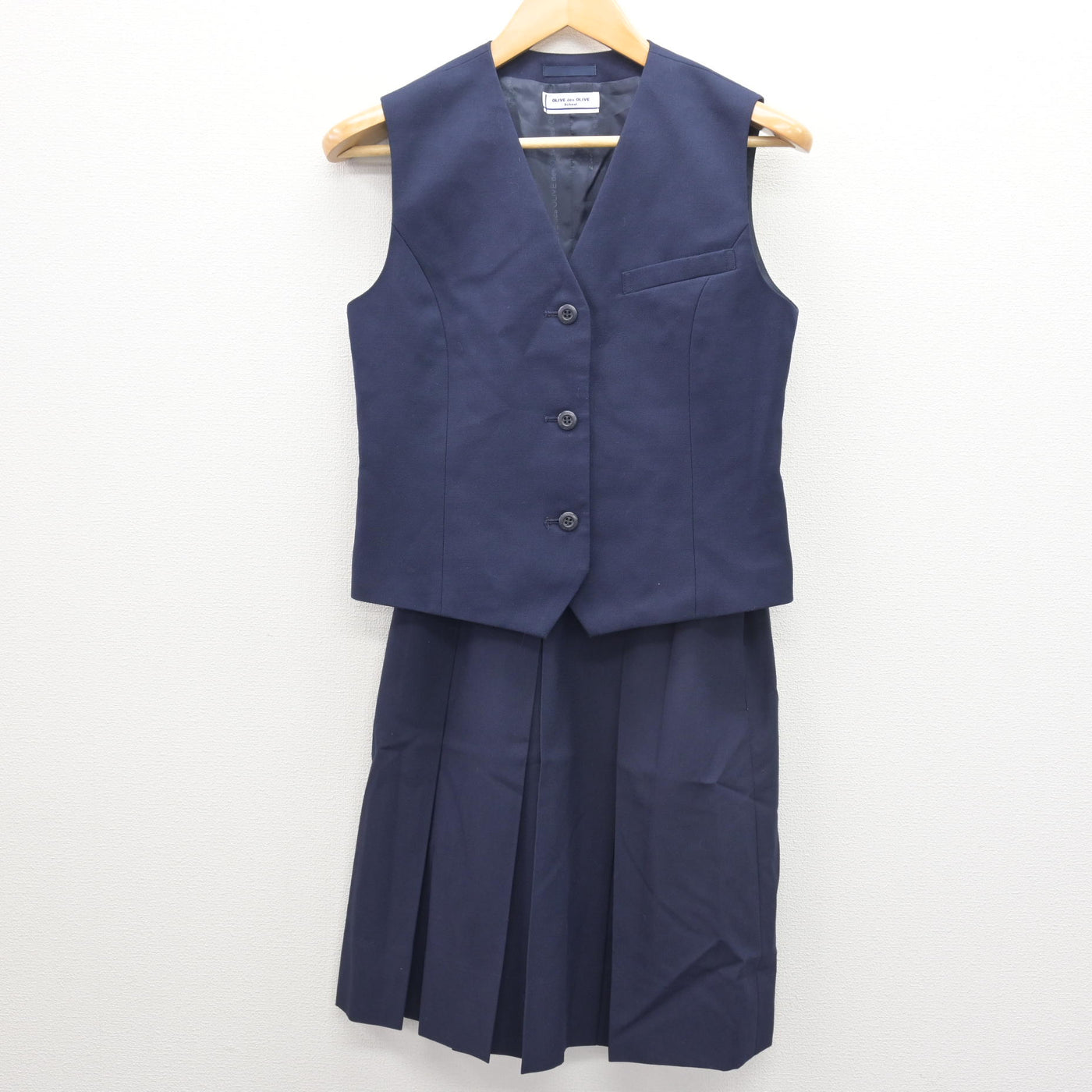 【中古】大阪府 豊中市立第十六中学校 女子制服 2点 (ベスト・スカート) sf120587