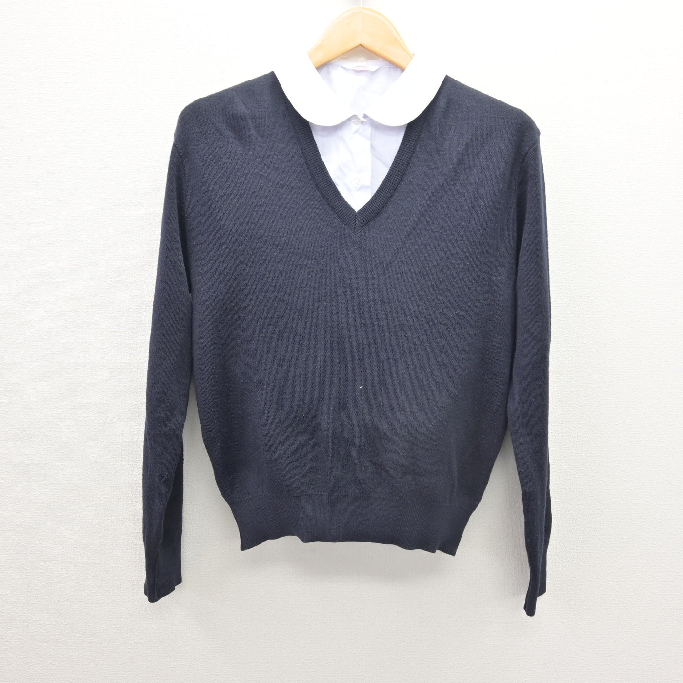 【中古】東京都 足立区立第十四中学校 女子制服 2点 (ニット・シャツ) sf120600