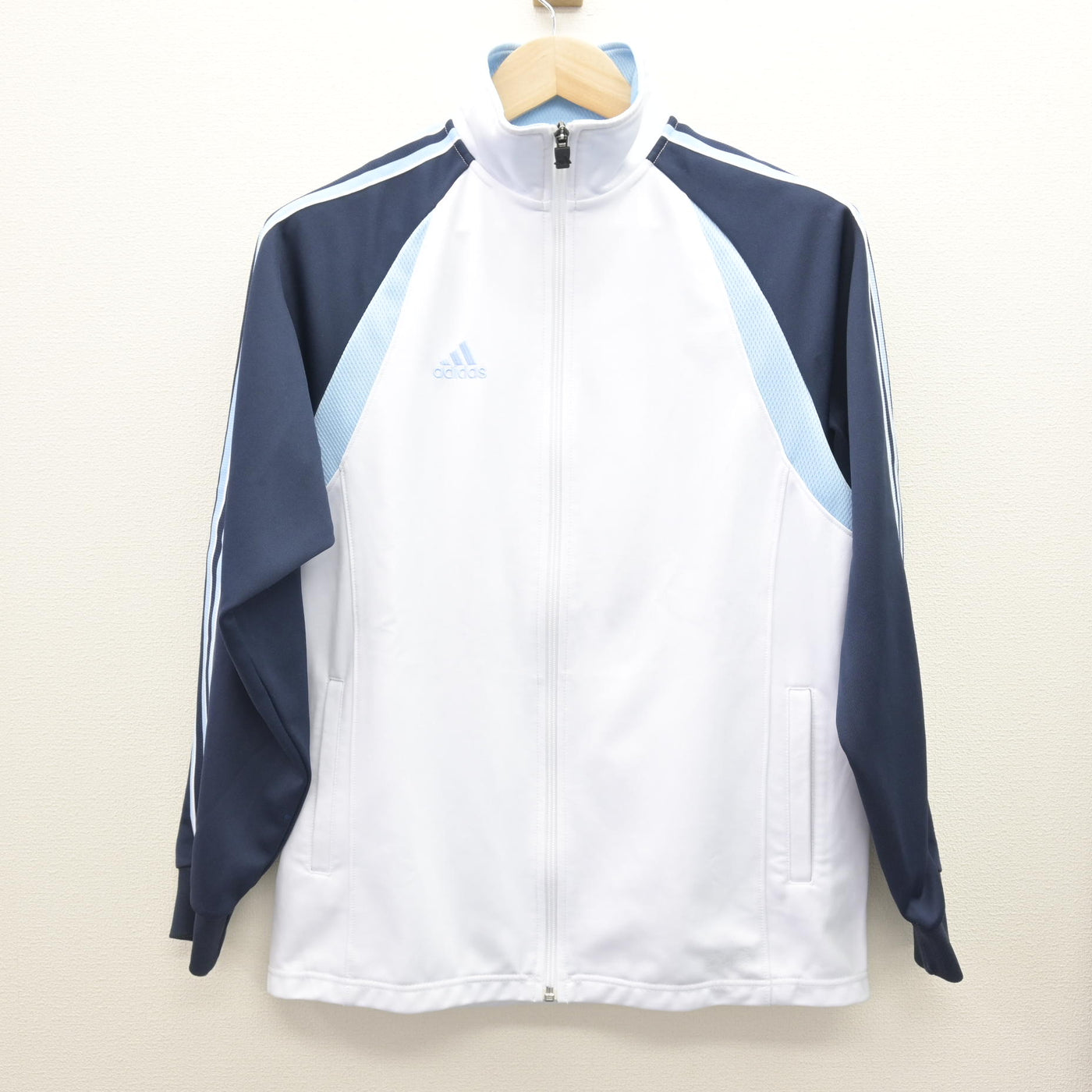 【中古】東京都 武蔵野大学高等学校 女子制服 2点 (ジャージ 上・ジャージ 下) sf120614