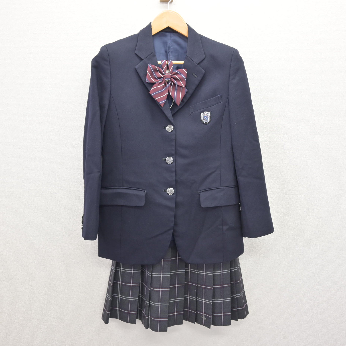 【中古】茨城県 水海道第二高等学校 女子制服 4点 (ブレザー・ニット・スカート) sf120642