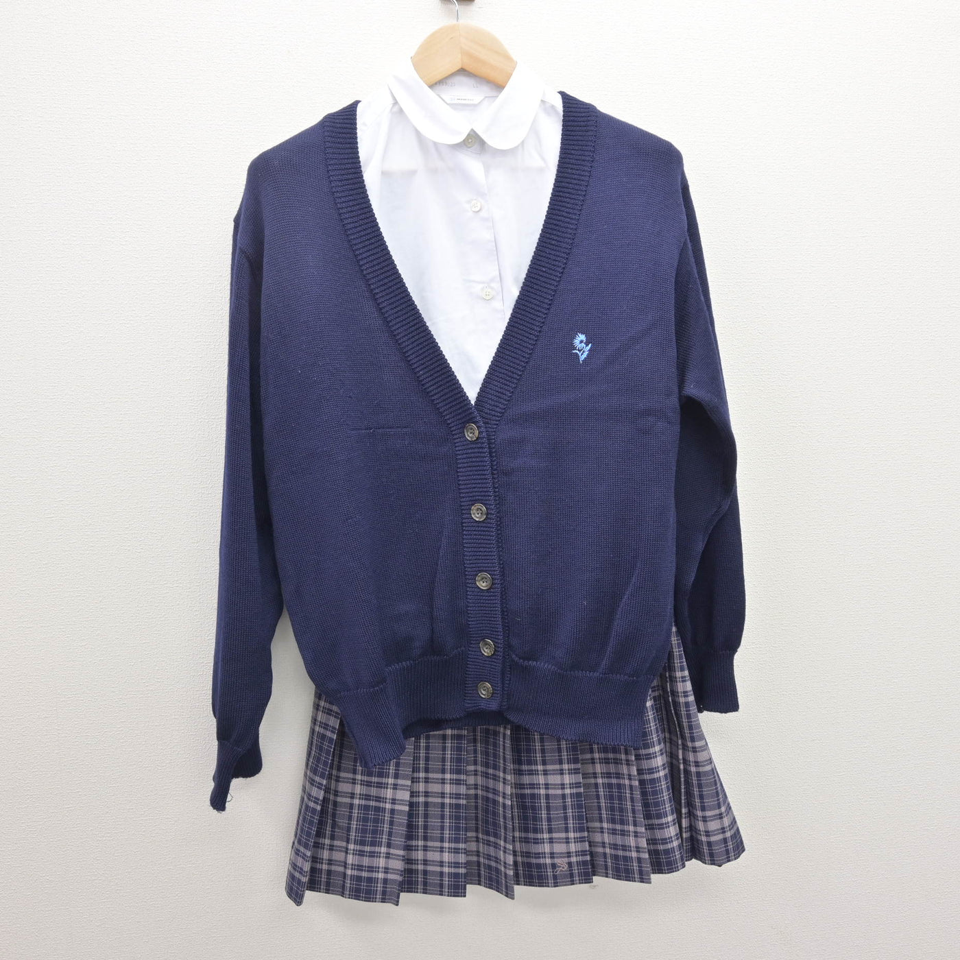 【中古】神奈川県 相模女子大学高等部 女子制服 3点 (ニット・ブラウス・スカート) sf120670