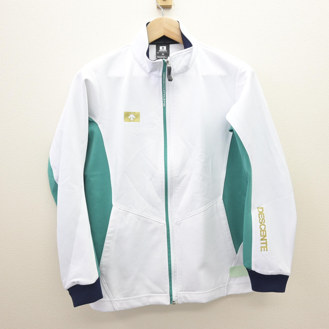 【中古】北海道 札幌第一高等学校 女子制服 2点 (ジャージ 上・体操服 上) sf120684