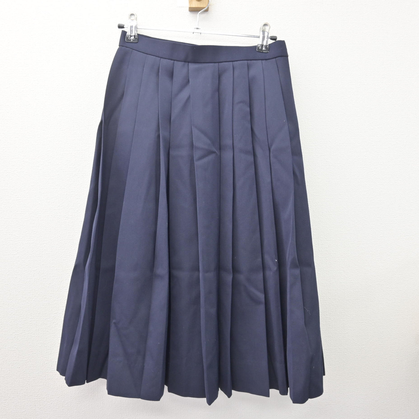 【中古】静岡県 沼津市立第三中学校 女子制服 4点 (ブレザー・シャツ・スカート) sf120691