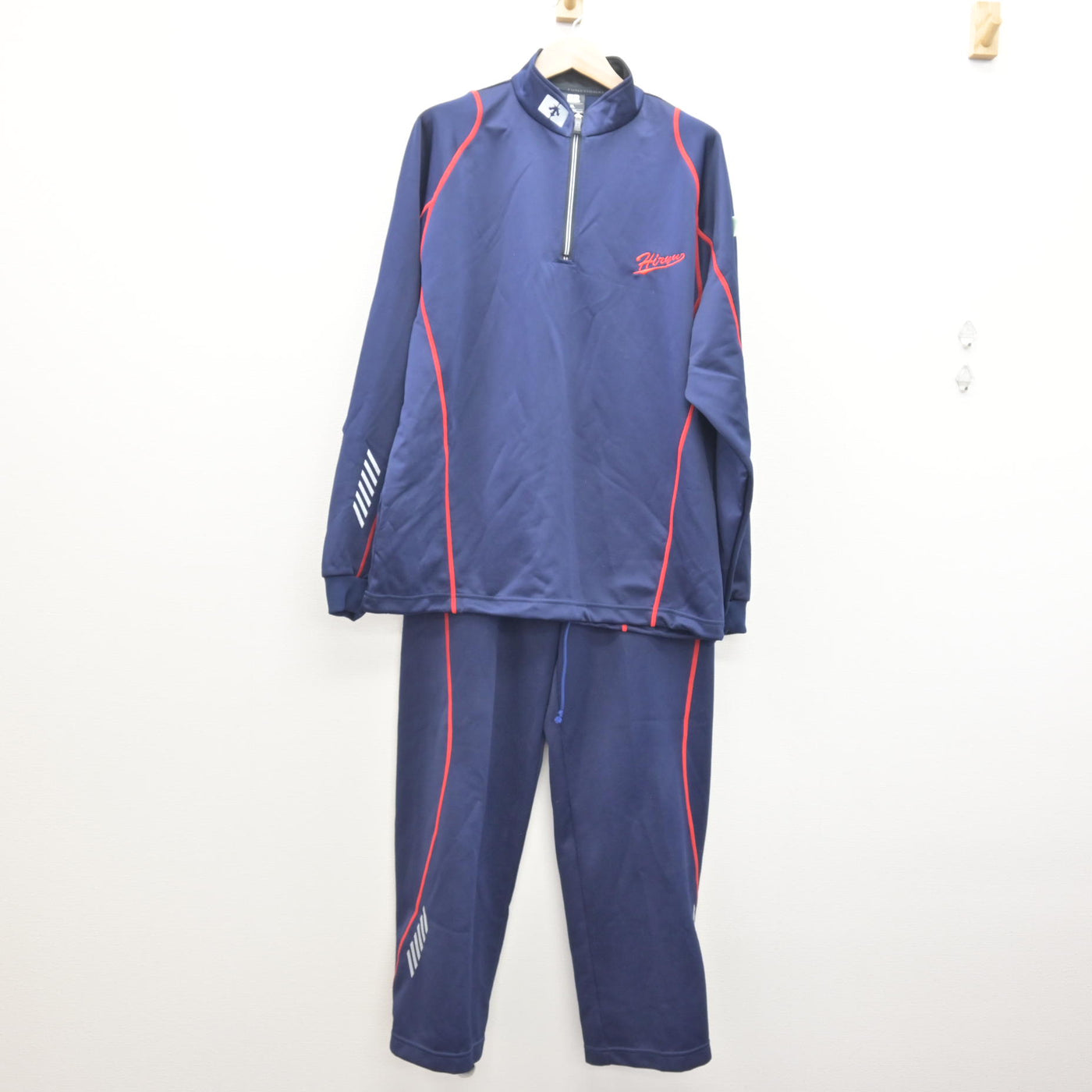 【中古】静岡県 沼津学園飛龍高等学校 男子制服 3点 (ジャージ 上・体操服 上・ジャージ 下) sf120696