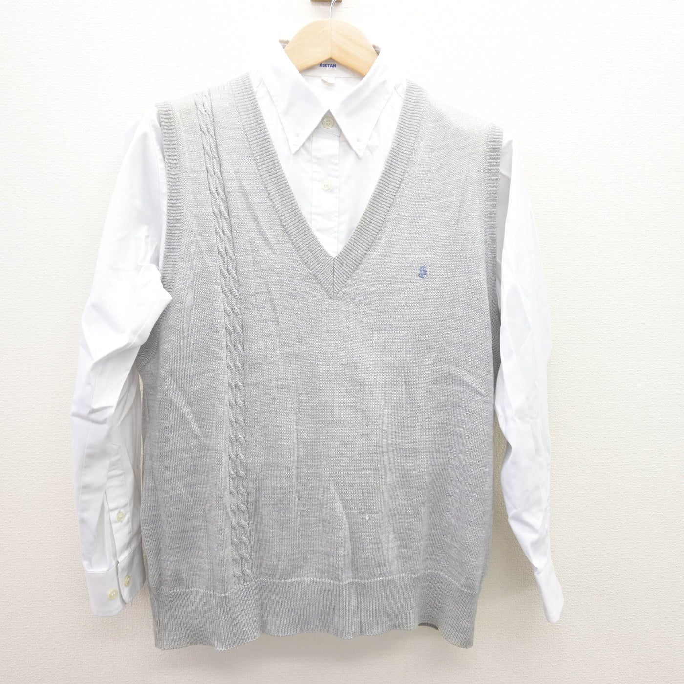 【中古】東京都 白梅学園高等学校 女子制服 3点 (ニットベスト・シャツ) sf120711