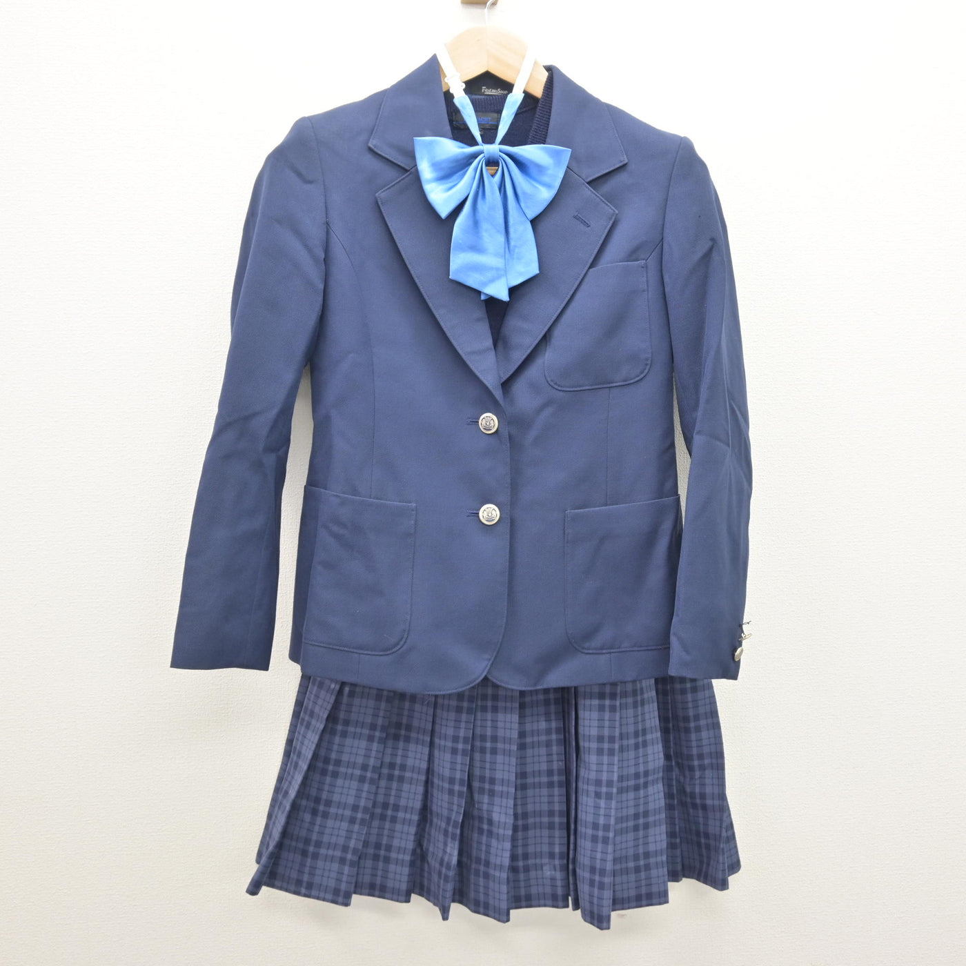 【中古】東京都 三鷹市立第四中学校 女子制服 4点 (ブレザー・ニットベスト・スカート) sf120717