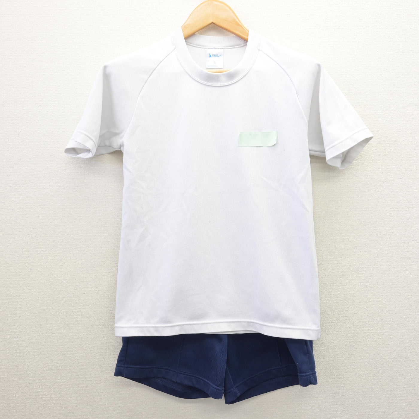 【中古】東京都 三鷹市立第四中学校 女子制服 2点 (体操服 上・体操服 下) sf120725