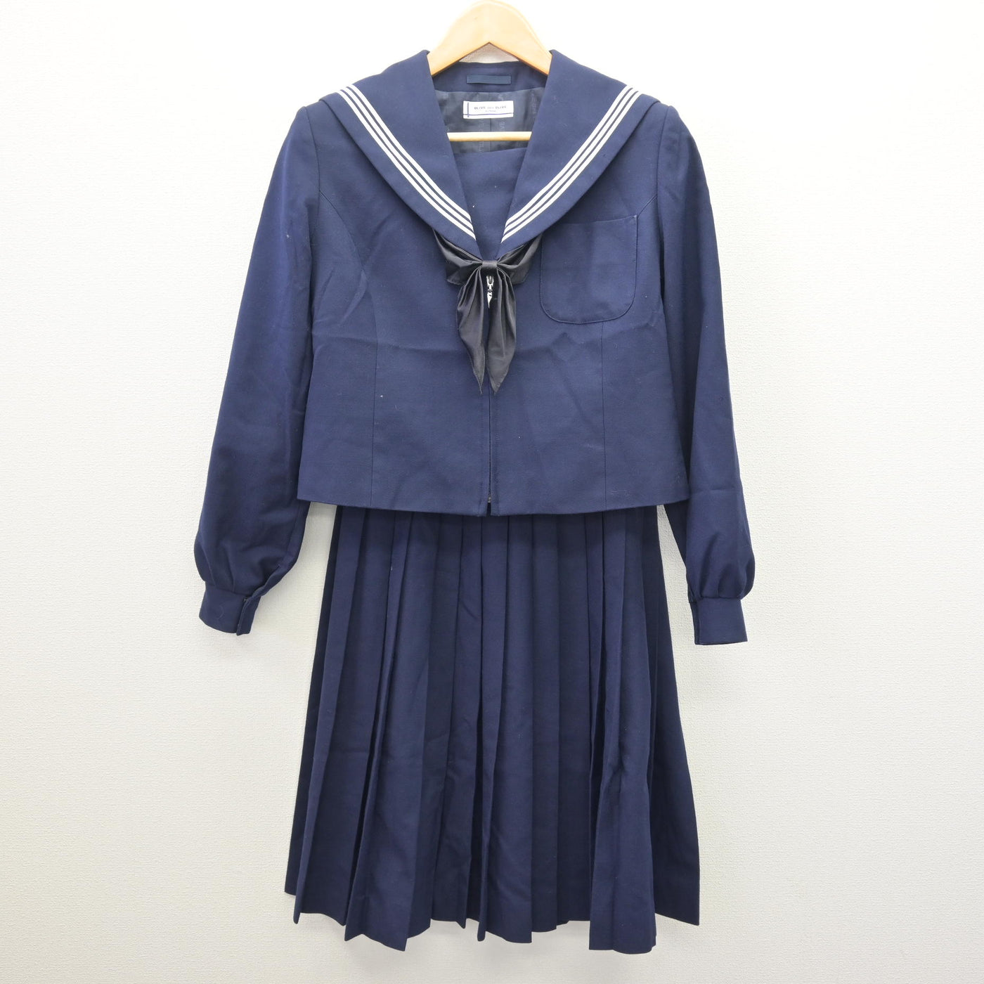 【中古】岐阜県 多治見中学校 女子制服 3点 (セーラー服・スカート) sf120745