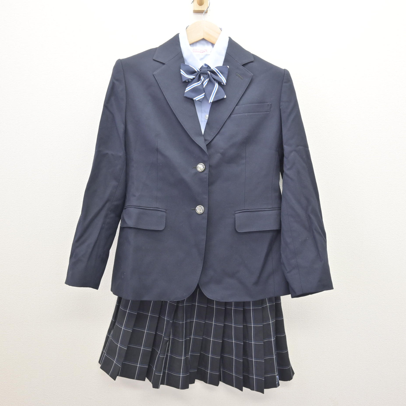 【中古】東京都 足立高等学校 女子制服 4点 (ブレザー・シャツ・スカート) sf120752