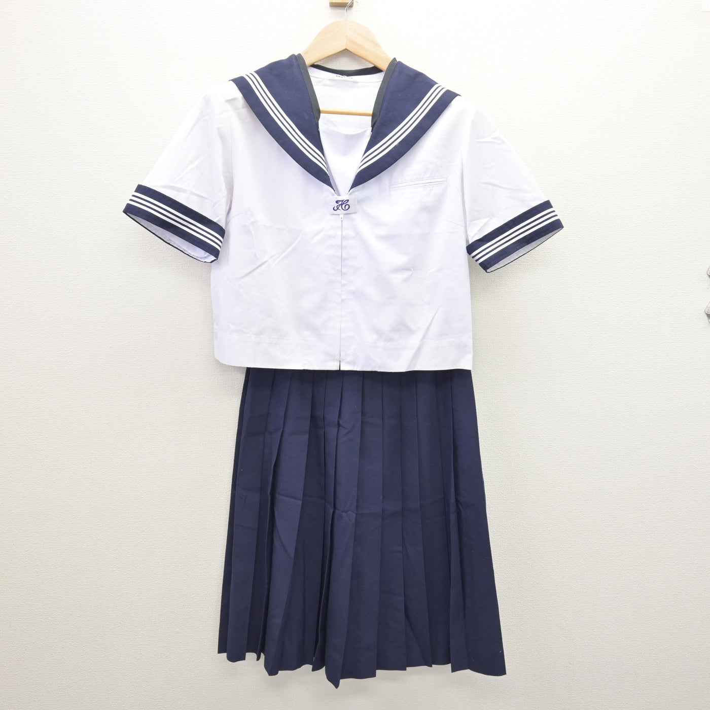 【中古】埼玉県 和光市立第三中学校 女子制服 2点 (セーラー服・スカート) sf120774