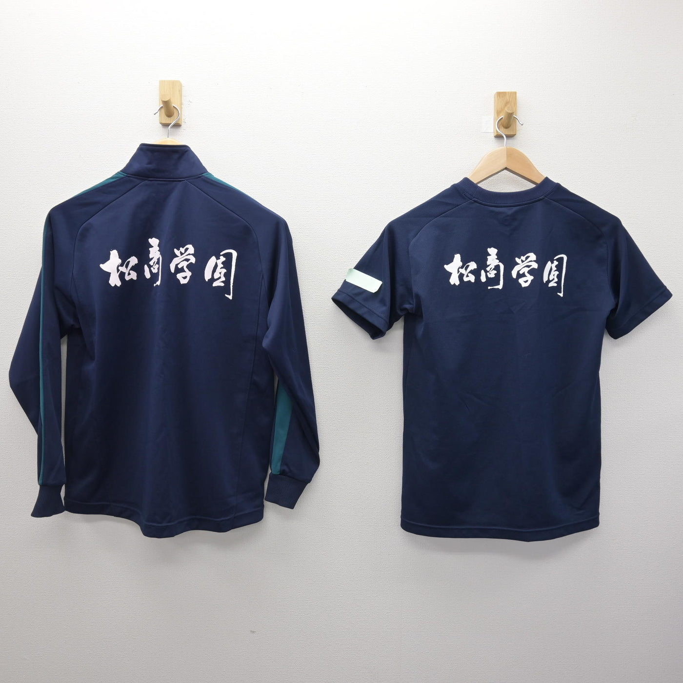 【中古】長野県 松商学園高等学校 女子制服 3点 (ジャージ 上・体操服 上・ジャージ 下) sf120787