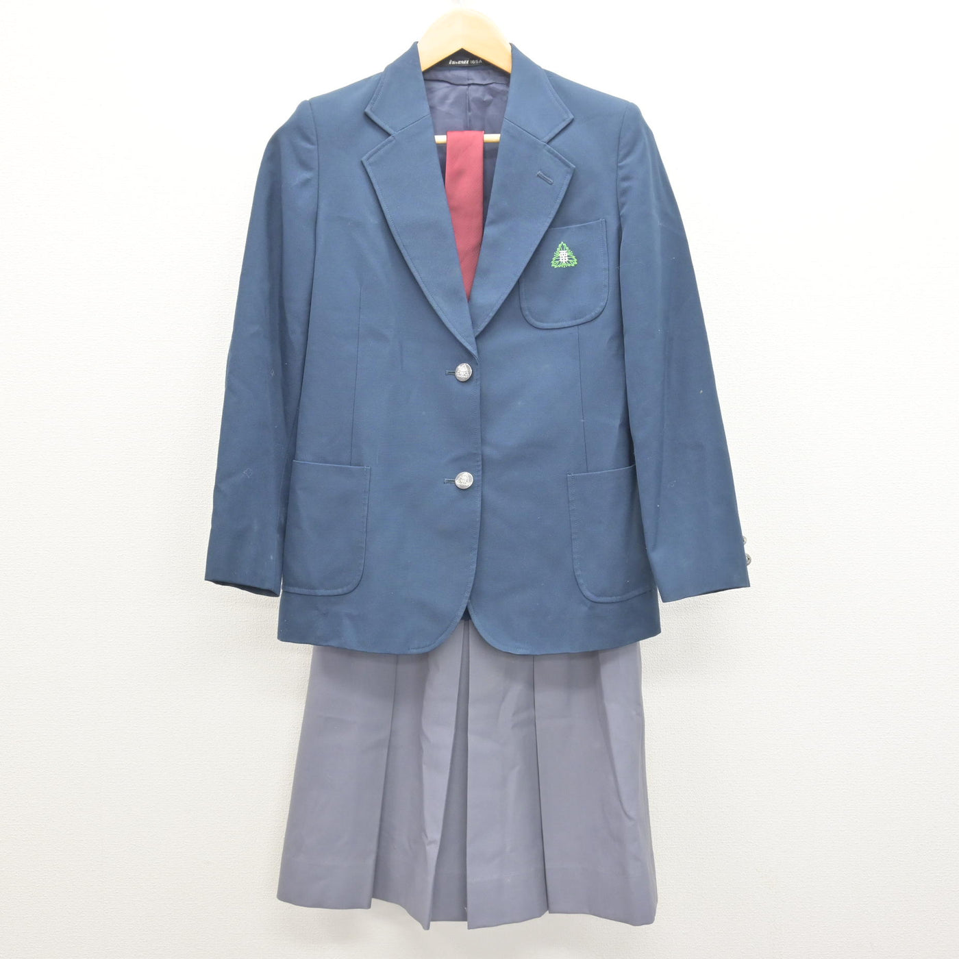 【中古】埼玉県 飯能西中学校 女子制服 4点 (ブレザー・ベスト・スカート) sf120817