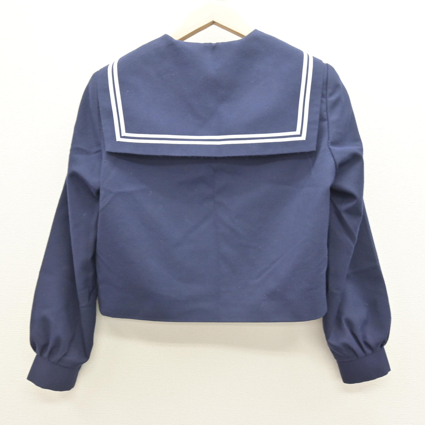 【中古】愛知県 宝神中学校 女子制服 3点 (セーラー服・スカート・スカート) sf120826