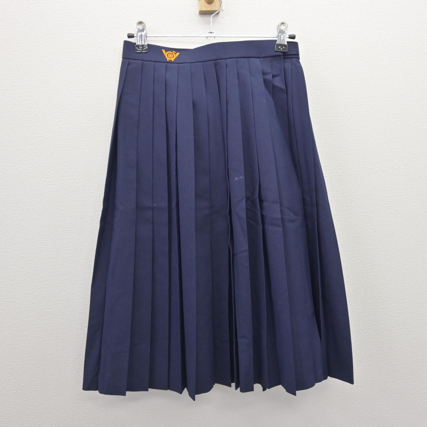 【中古】和歌山県 貴志中学校 女子制服 2点 (セーラー服・スカート) sf120873