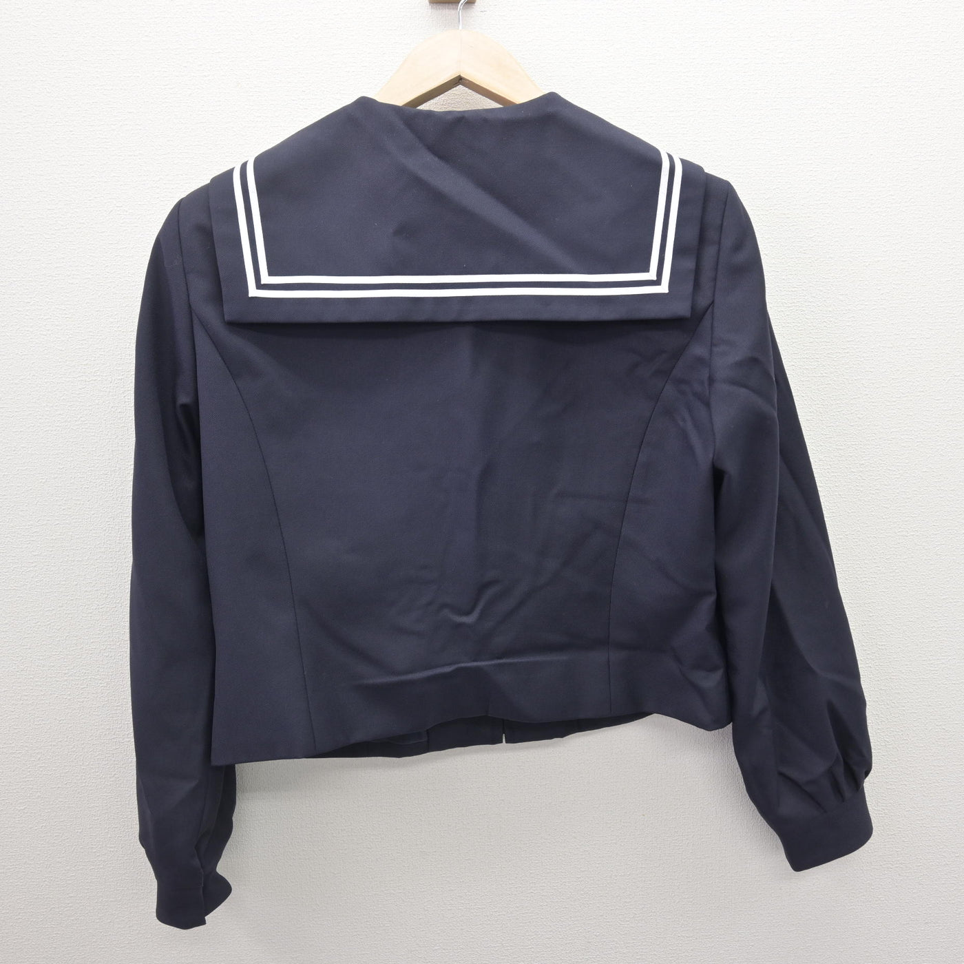 【中古】北海道 旭川北高等学校 女子制服 3点 (セーラー服・スカート) sf120886