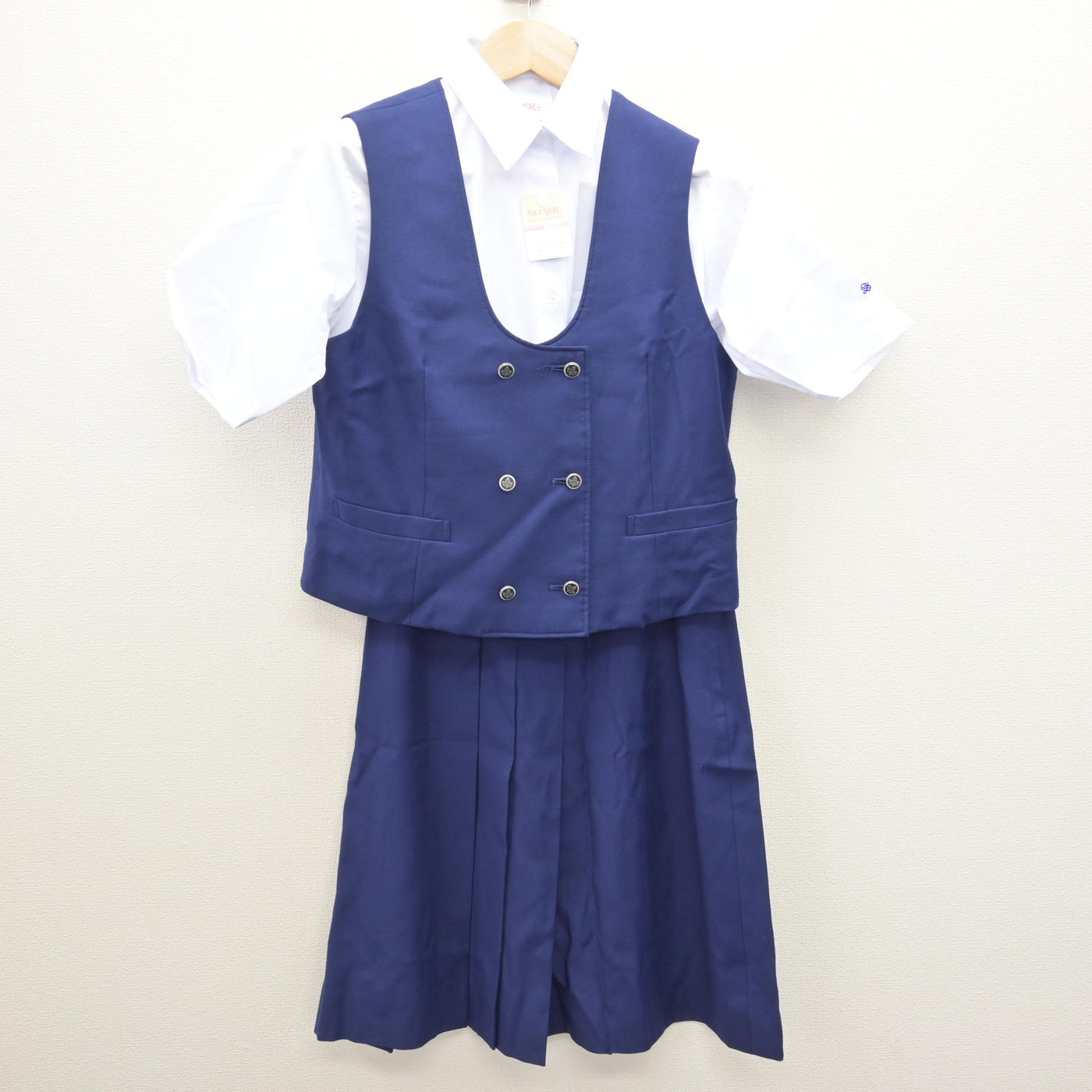 【中古】埼玉県 狭山経済高等学校 女子制服 3点 (ベスト・シャツ・スカート) sf120914