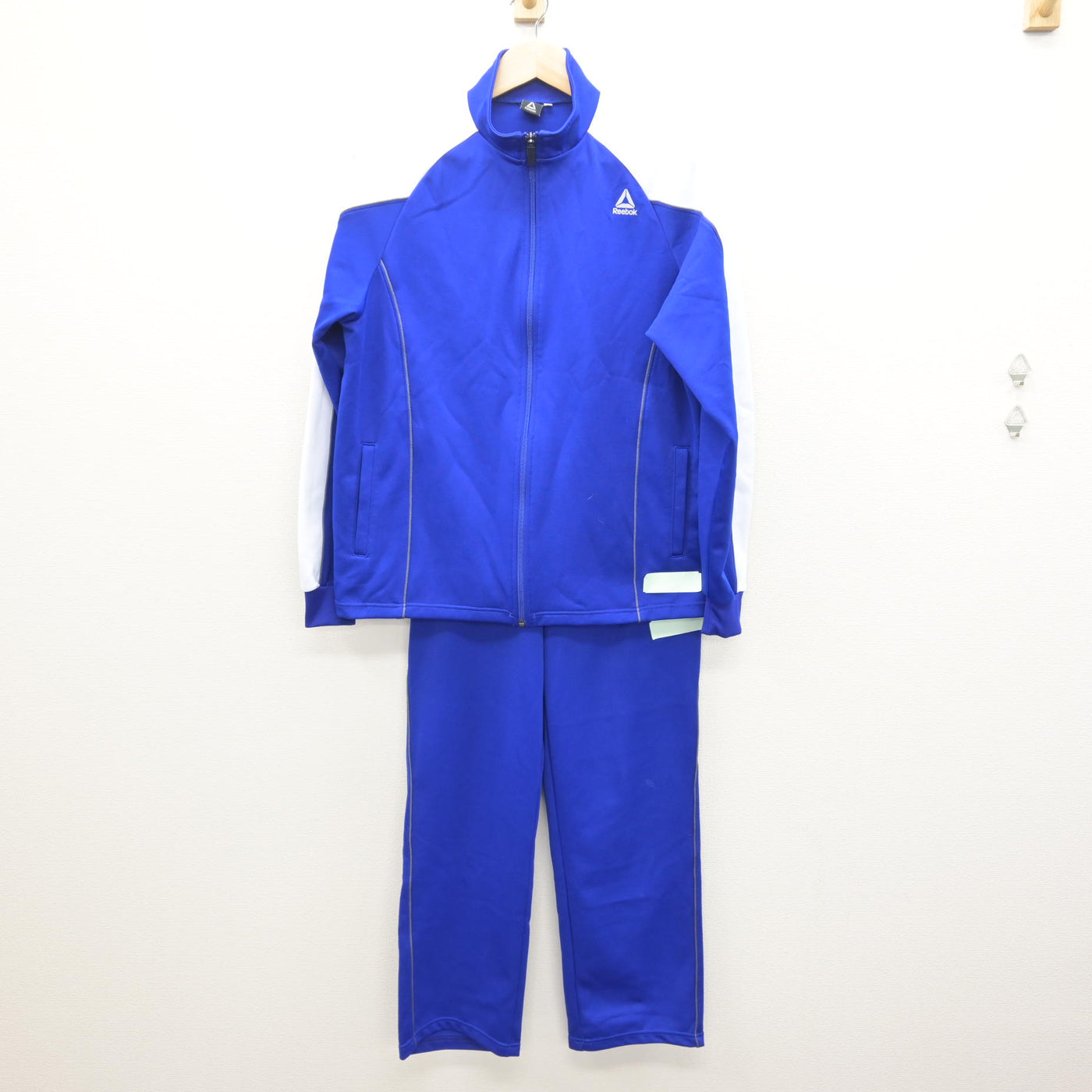 【中古】千葉県 国府台高等学校 女子制服 2点 (ジャージ 上・ジャージ 下) sf120955