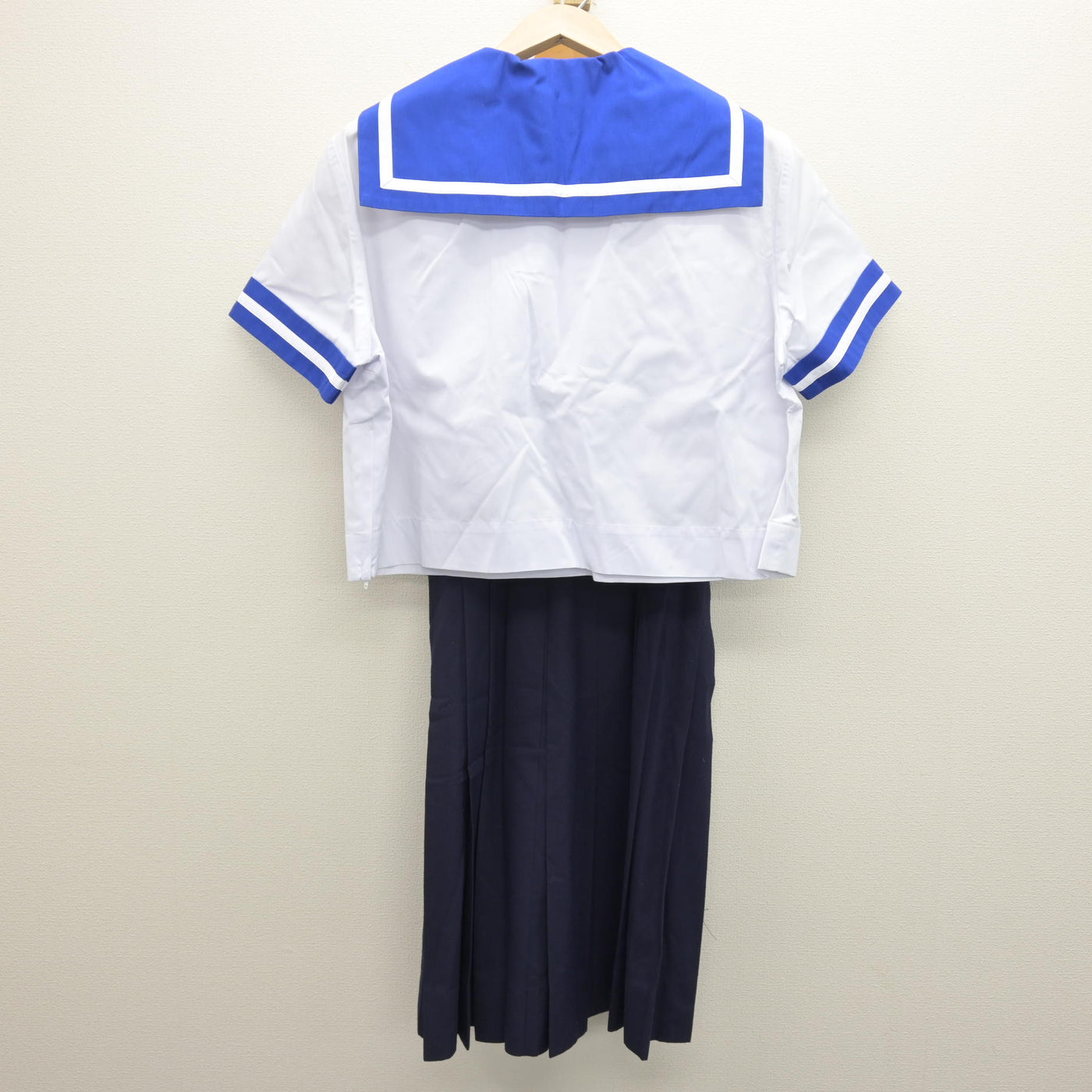 【中古】熊本県 佐敷中学校 女子制服 3点 (セーラー服・スカート) sf121016