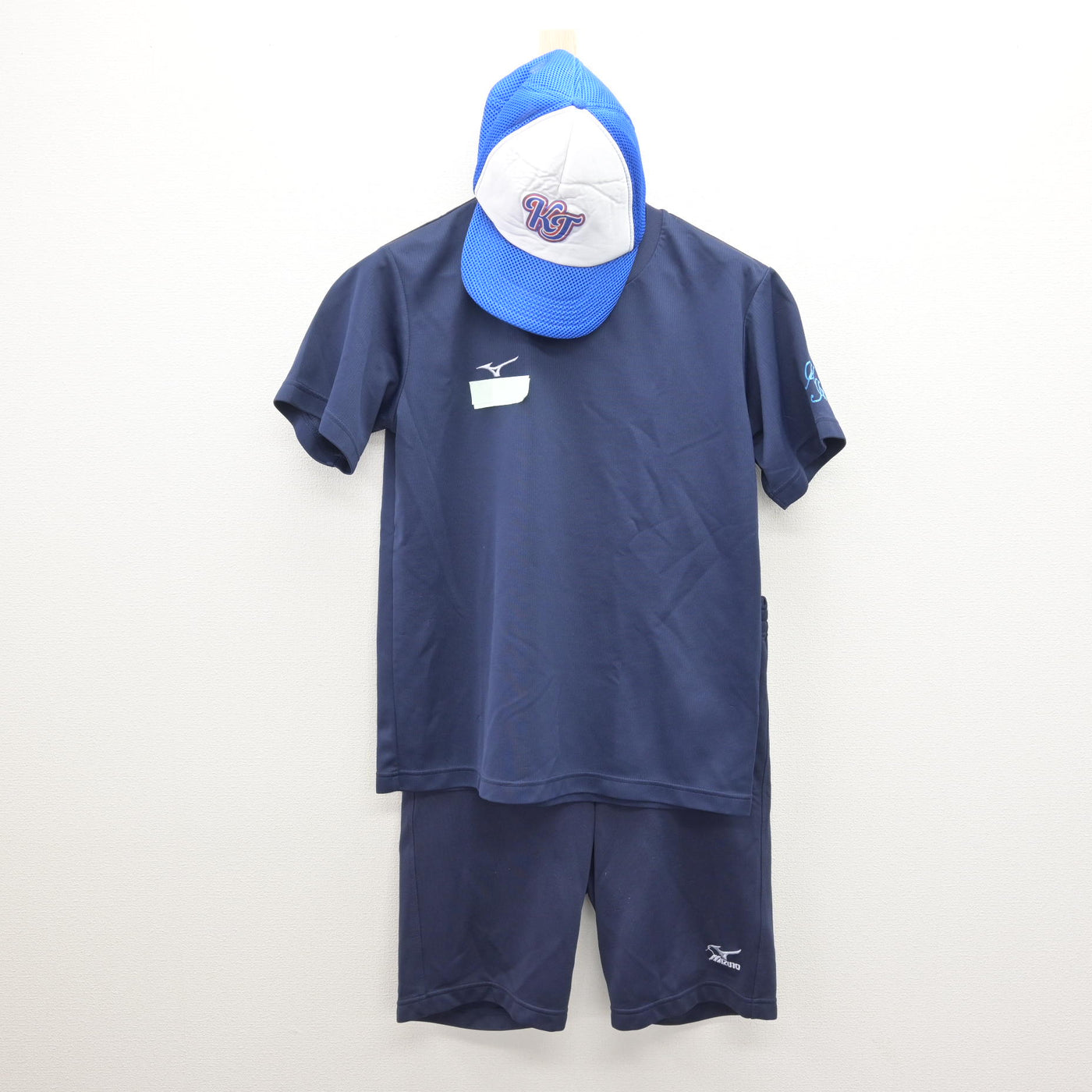 【中古】鹿児島県 鹿屋女子高等学校 女子制服 3点 (体操服 上・体操服 下) sf121026