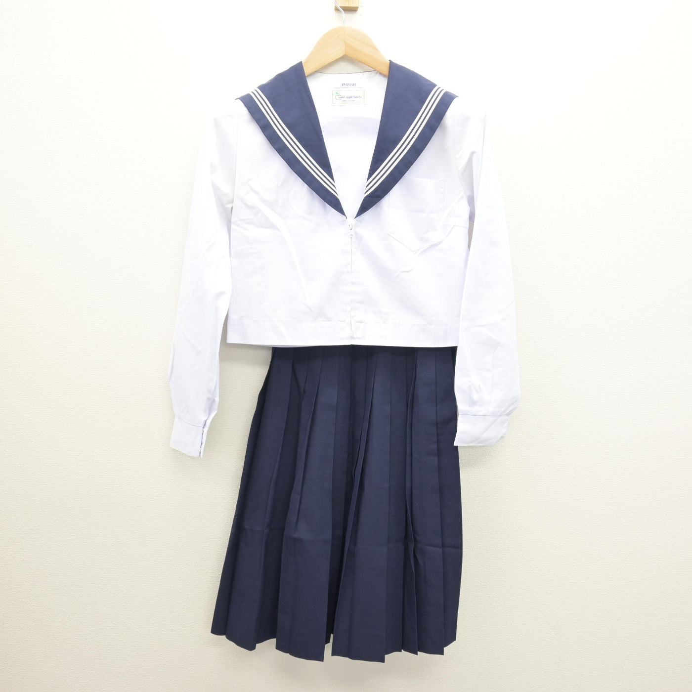 【中古】愛知県 半田中学校/旧制服 女子制服 4点 (セーラー服・セーラー服・スカート) sf121027