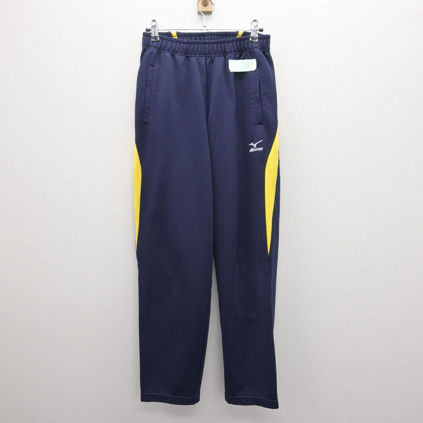 【中古】鹿児島県 鹿屋女子高等学校 女子制服 2点 (ジャージ 上・ジャージ 下) sf121033