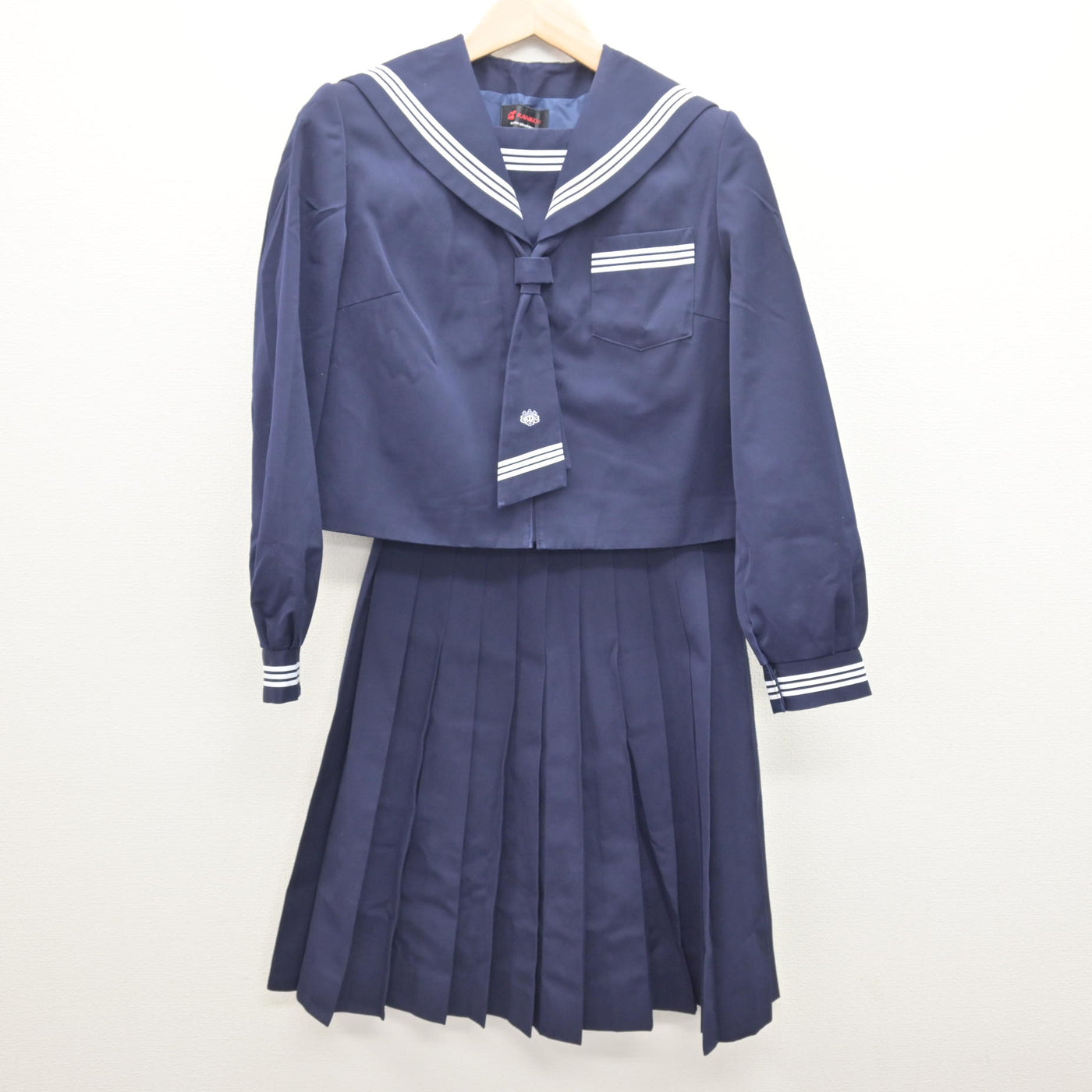 【中古】青森県 田名部中学校 女子制服 3点 (セーラー服・スカート) sf121059