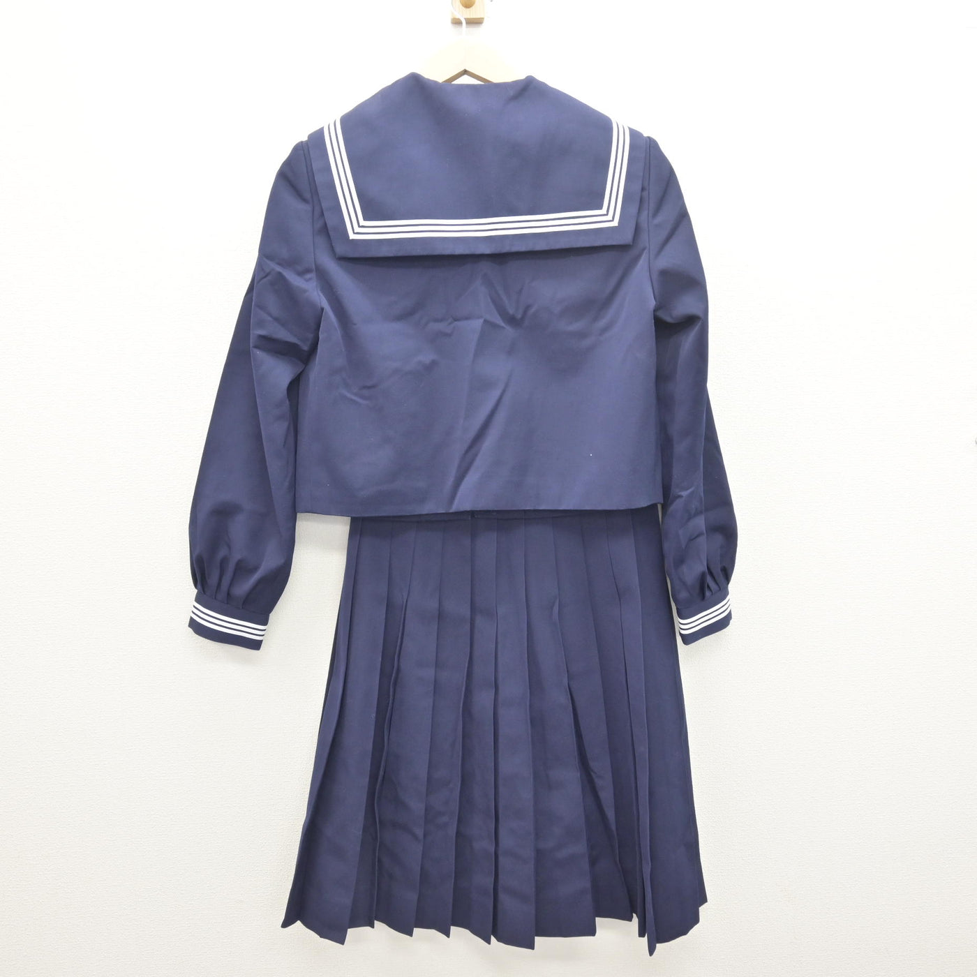 【中古】青森県 田名部中学校 女子制服 3点 (セーラー服・スカート) sf121059