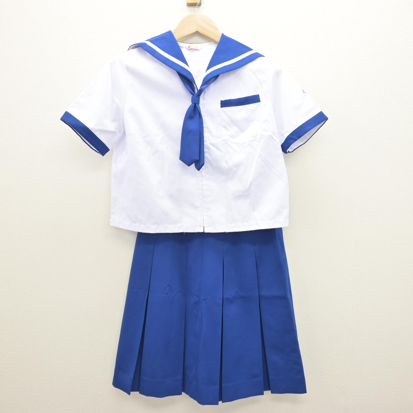 【中古】青森県 田名部中学校 女子制服 3点 (セーラー服・スカート) sf121060