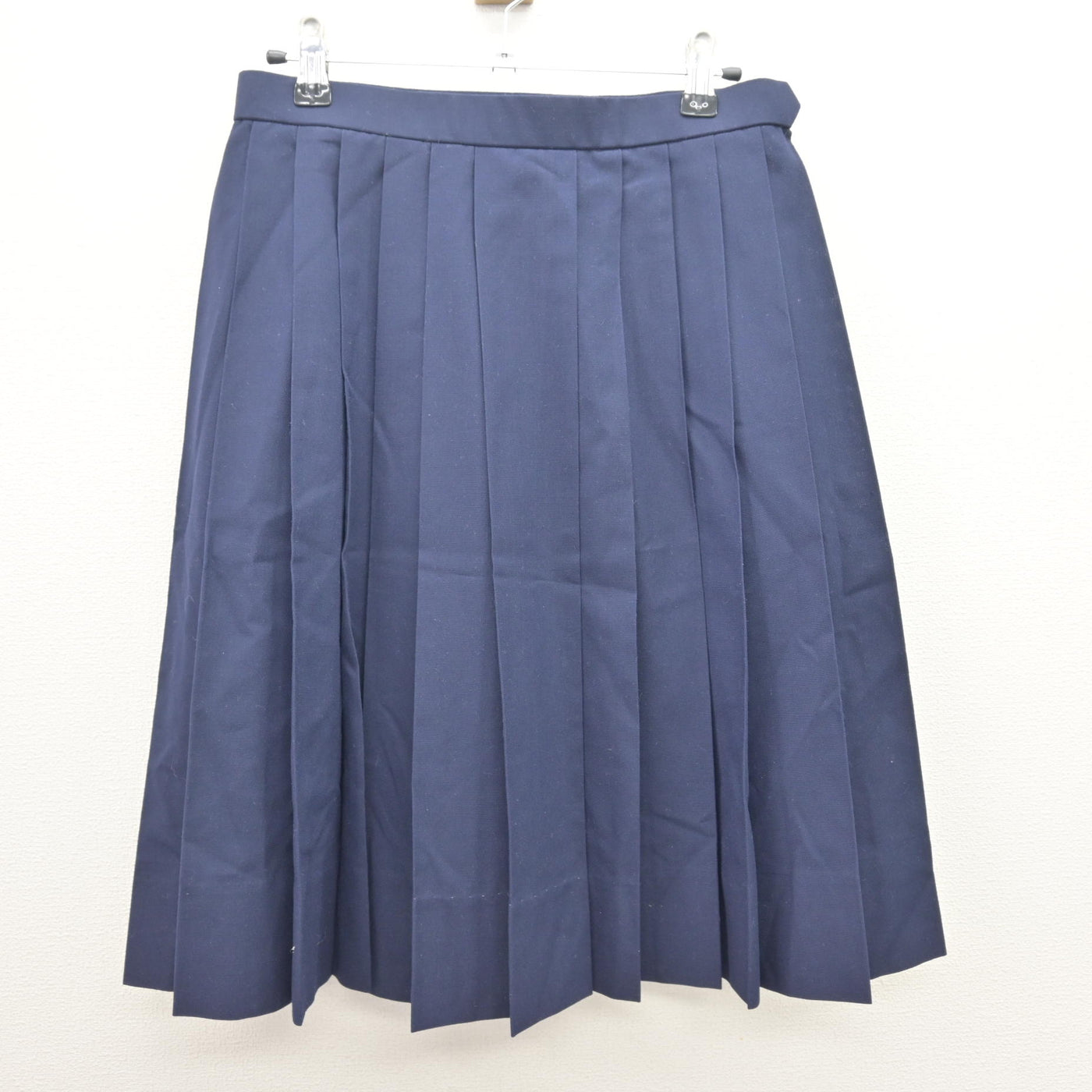 【中古】 学校名不明 女子制服 2点 (セーラー服・スカート) sf121062