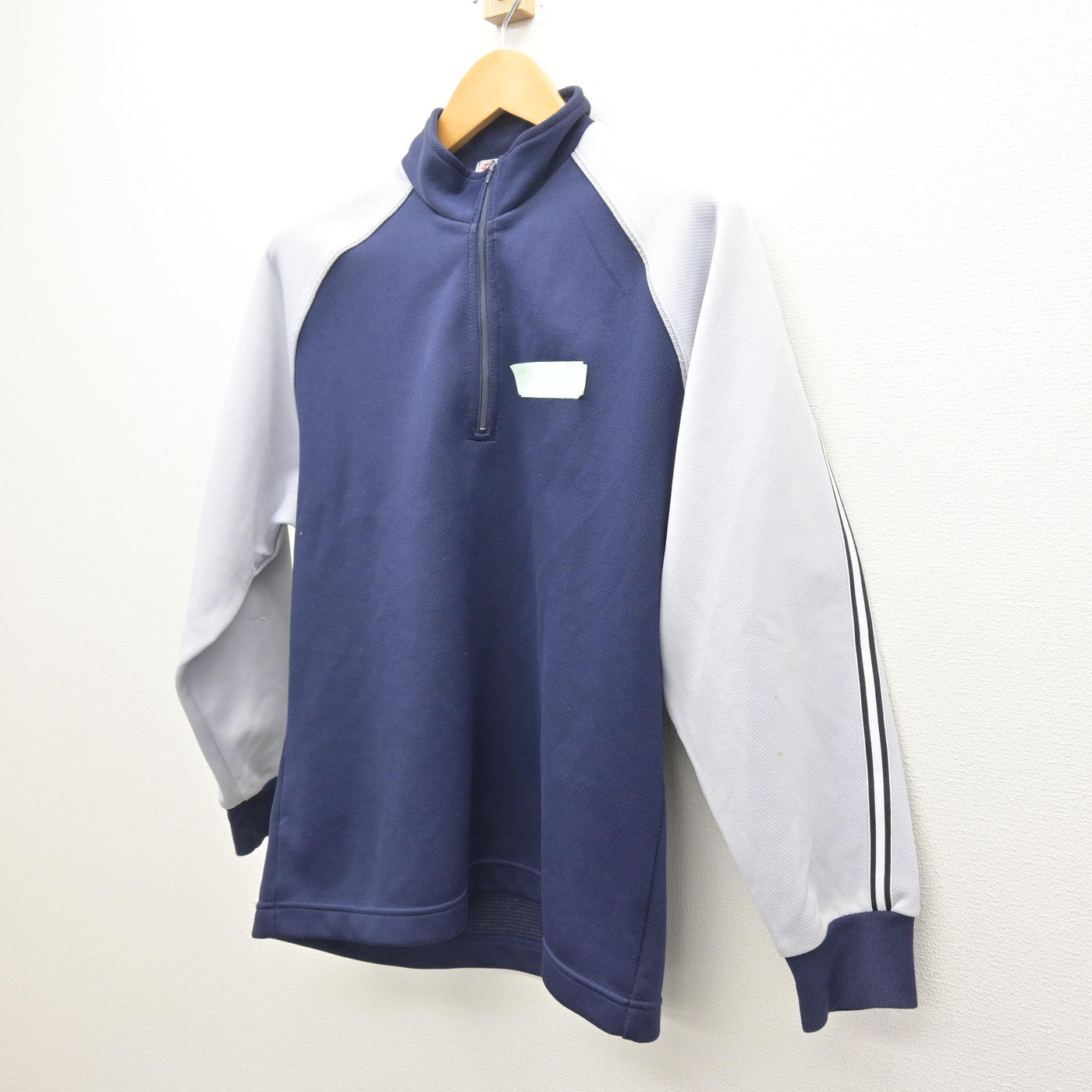 【中古】東京都 稲城第一中学校 女子制服 2点 (ジャージ 上・ジャージ 上) sf121077