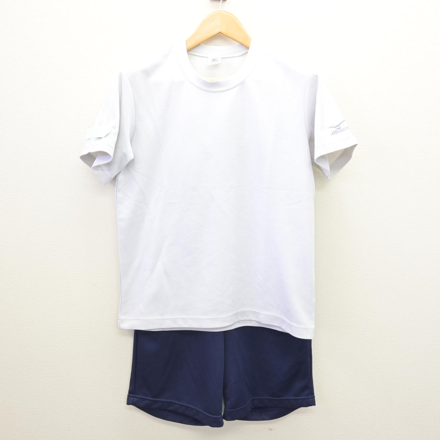 【中古】岩手県 盛岡市立高等学校 女子制服 2点 (体操服 上・体操服 下) sf121094