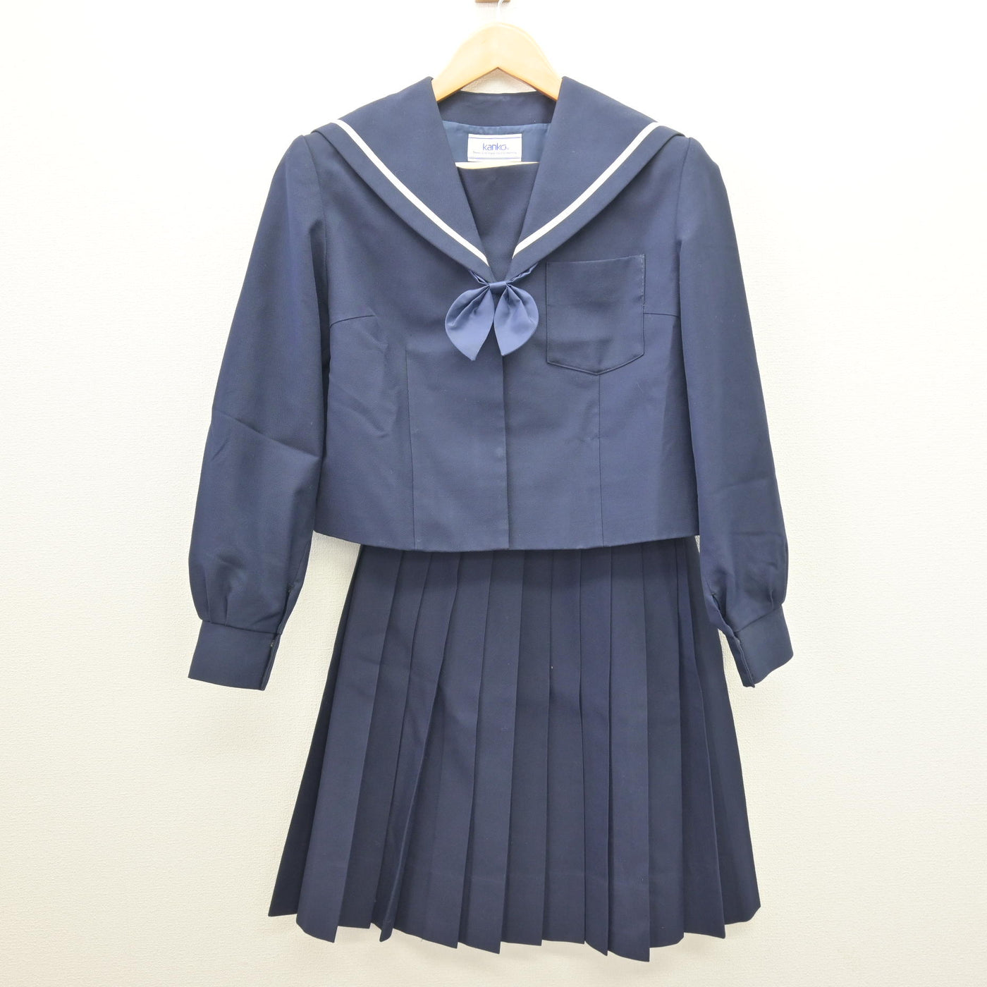 【中古】和歌山県 松洋中学校 女子制服 3点 (セーラー服・スカート) sf121112