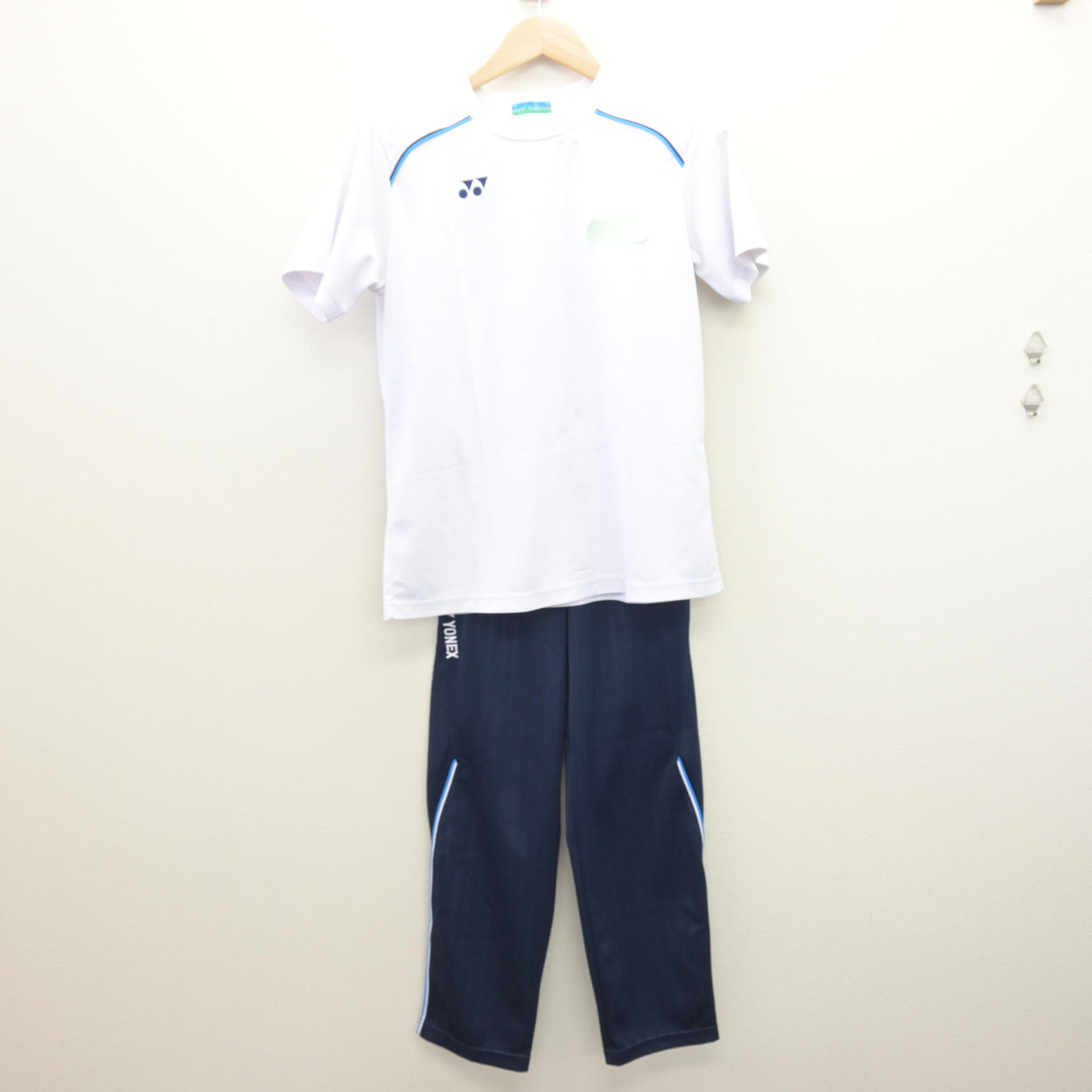 【中古】和歌山県 日高高等学校 女子制服 3点 (ジャージ 上・体操服 上・ジャージ 下) sf121114