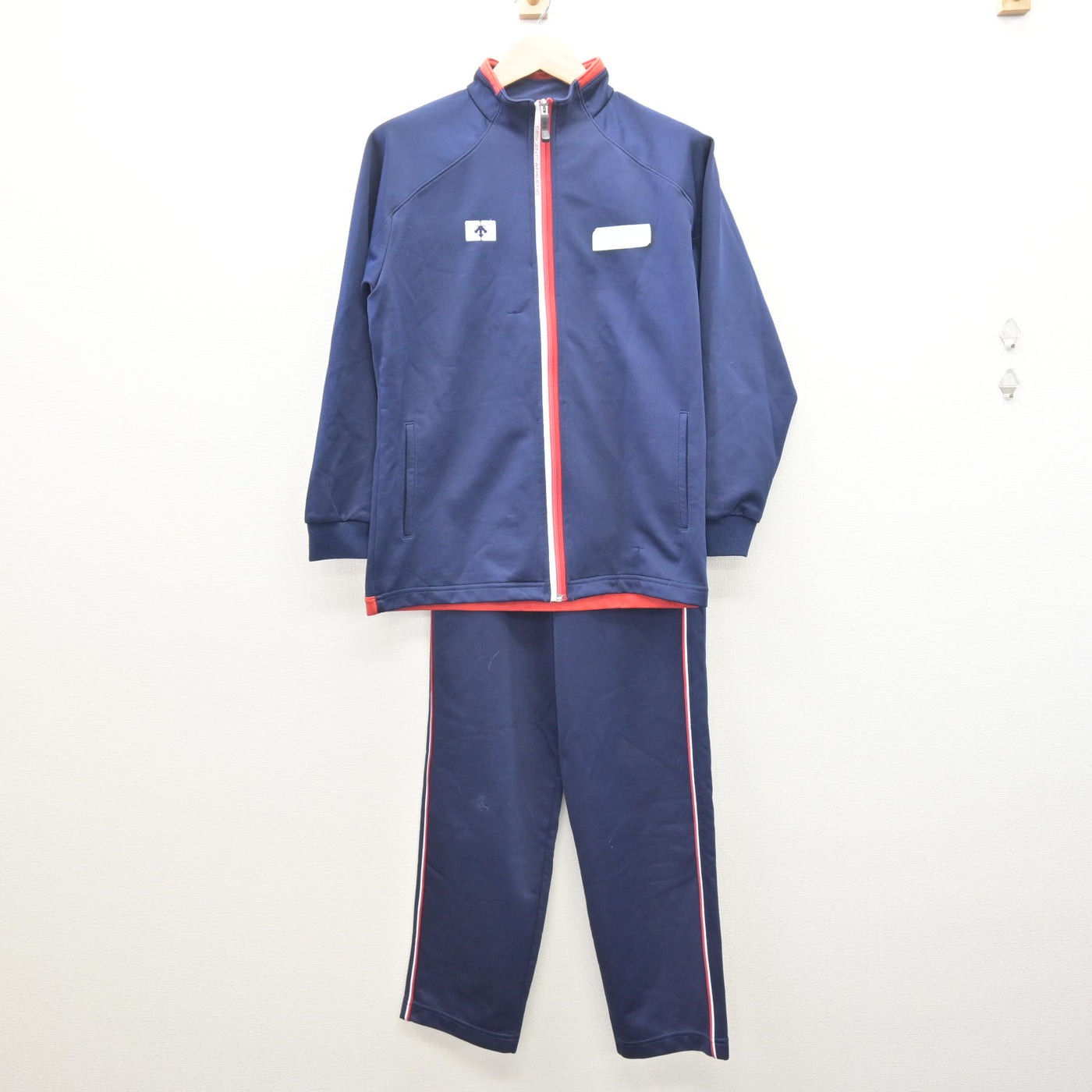 【中古】東京都 武蔵村山市立第五中学校 女子制服 2点 (ジャージ 上・ジャージ 下) sf121136