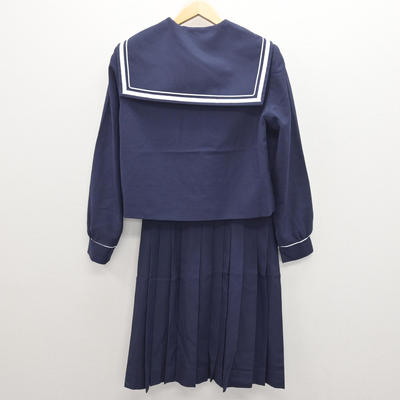 【中古】静岡県 神久呂中学校 女子制服 3点 (セーラー服・スカート) sf121144