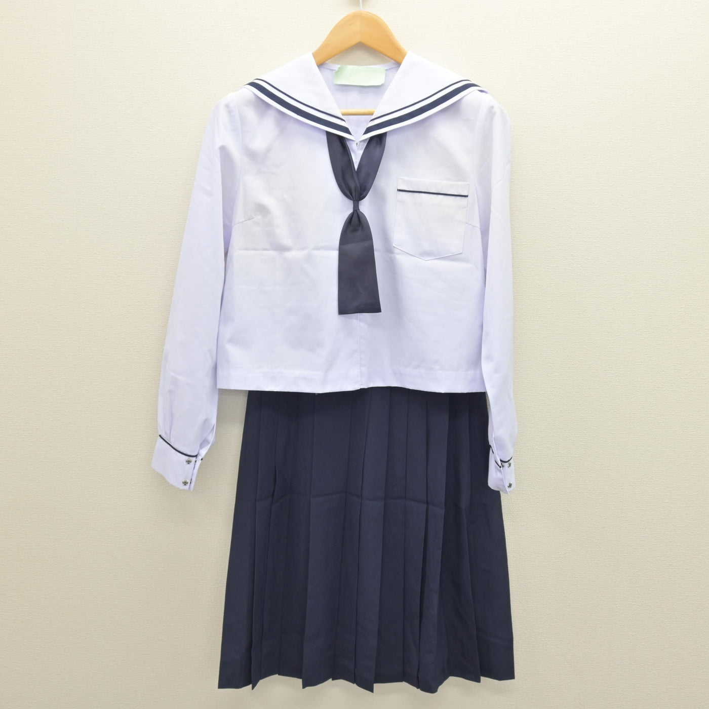 【中古】静岡県 神久呂中学校 女子制服 4点 (セーラー服・セーラー服・スカート) sf121145
