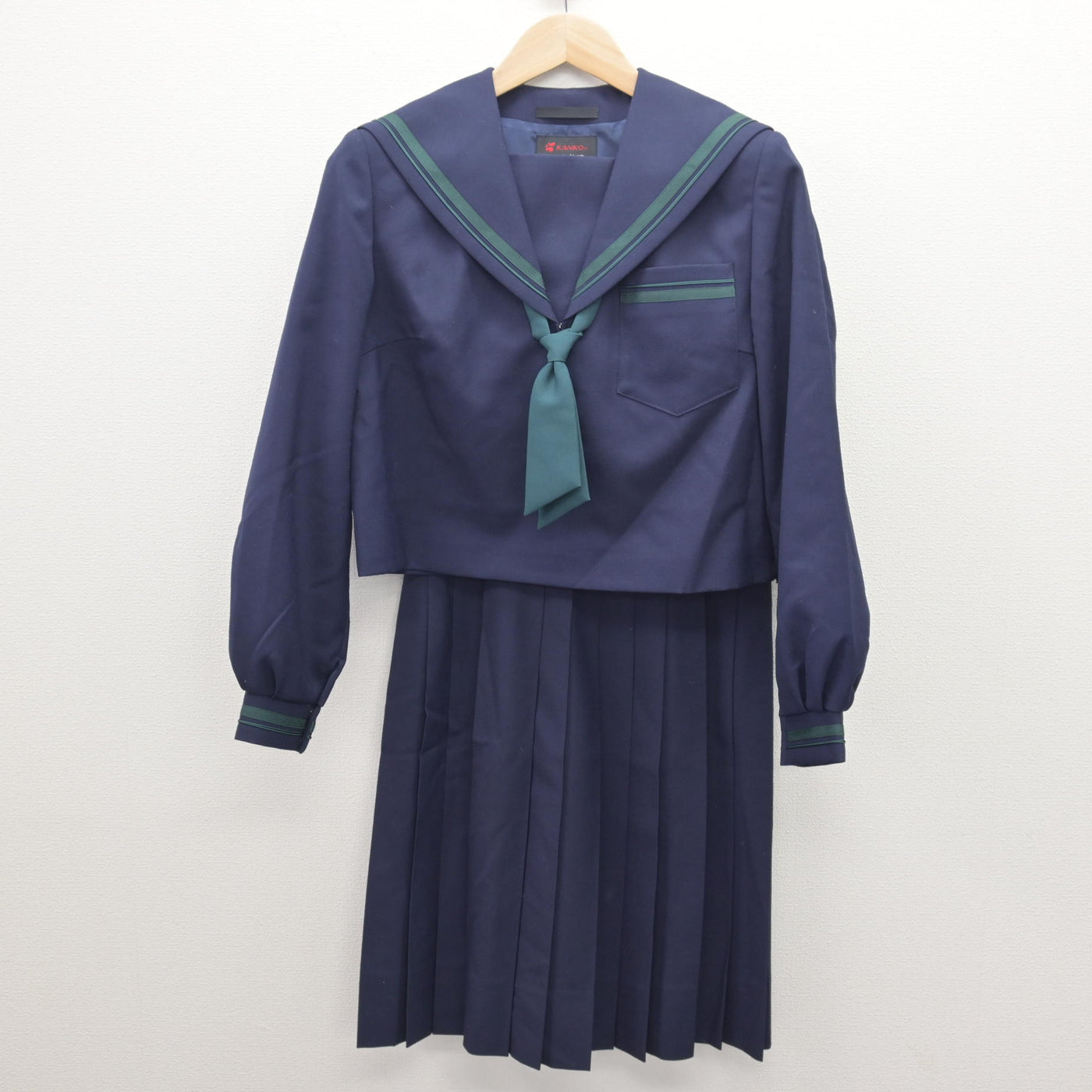 【中古】奈良県 桜井西中学校 女子制服 3点 (セーラー服・スカート) sf121151