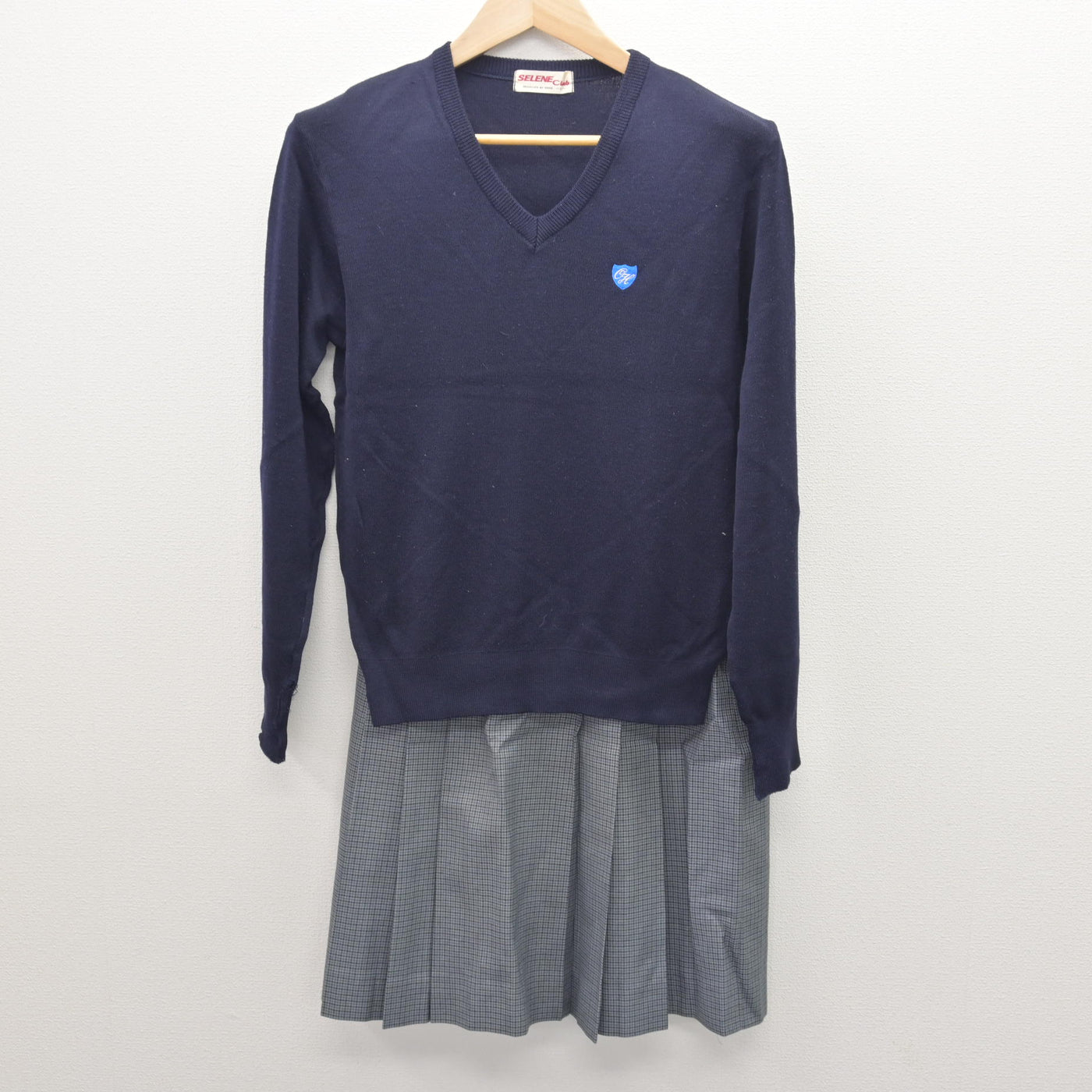【中古】埼玉県 大宮東高等学校/旧制服 女子制服 4点 (ブレザー・ニット・スカート) sf121161
