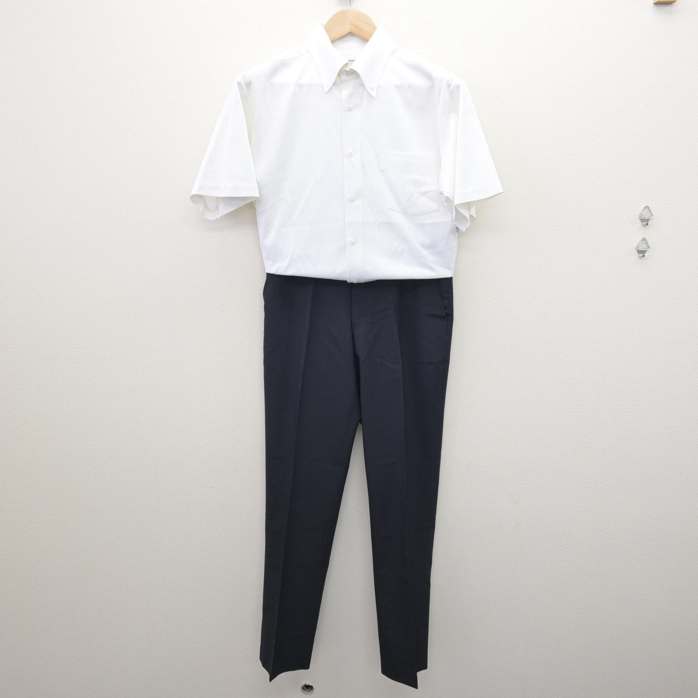 【中古】埼玉県 花咲徳栄高等学校 男子制服 2点 (シャツ・ズボン) sf121170