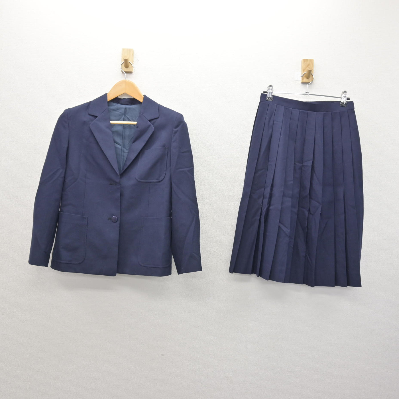 【中古】神奈川県 上溝南中学校 女子制服 2点 (ブレザー・スカート) sf121175