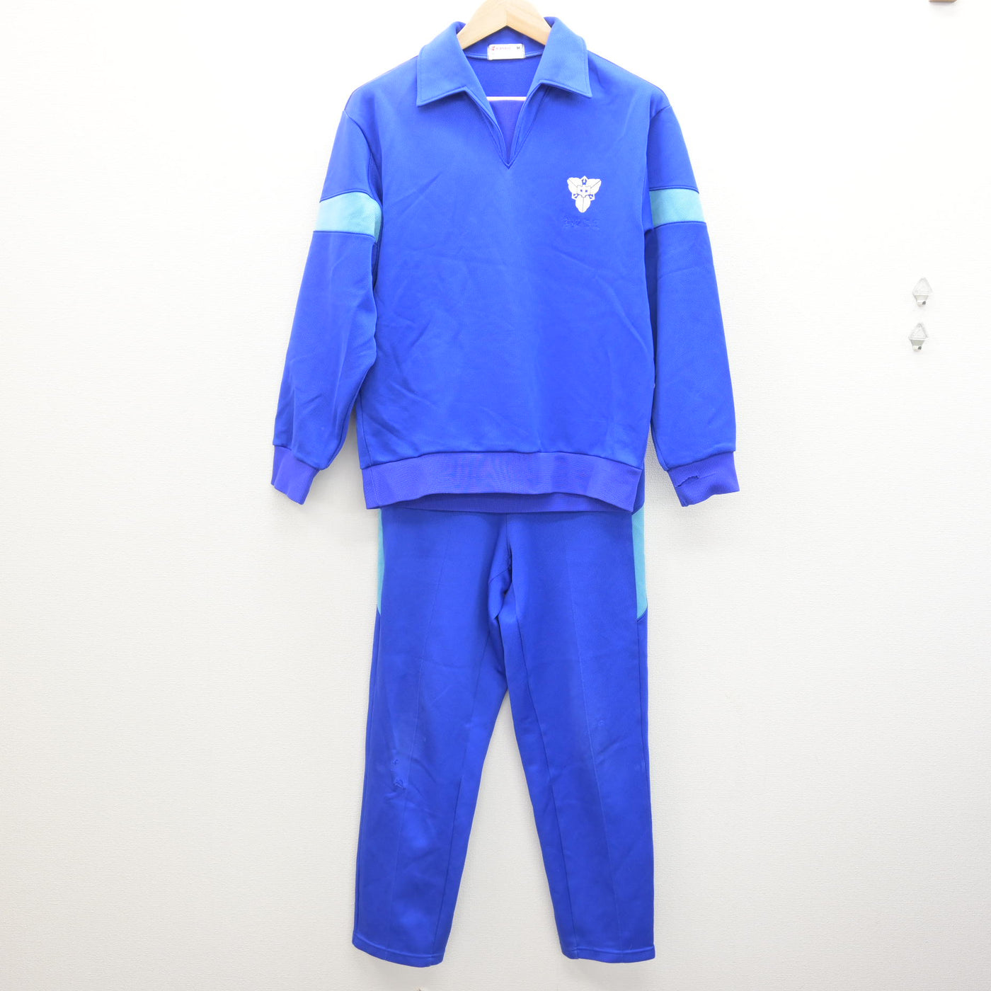 【中古】山形県 山形市立第六中学校 女子制服 2点 (ジャージ 上・ジャージ 下) sf121181