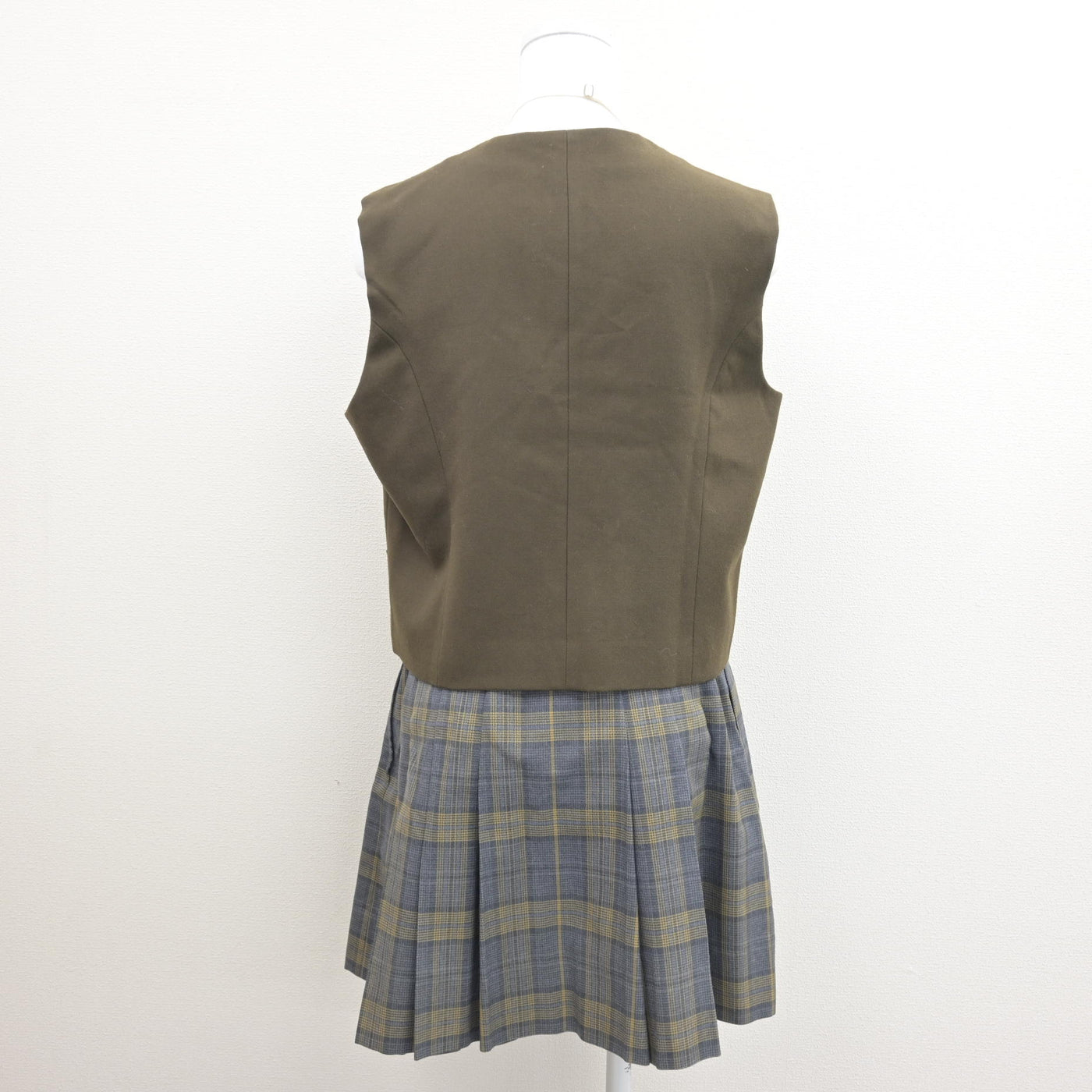 【中古】神奈川県 戸塚高等学校 女子制服 4点 (ブレザー・ベスト・スカート) sf121200