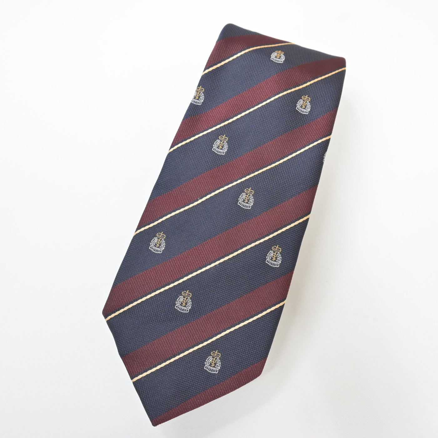 【中古】神奈川県 岩谷学園高等専修学校 男子制服 4点 (ブレザー・シャツ・ズボン) sf121219